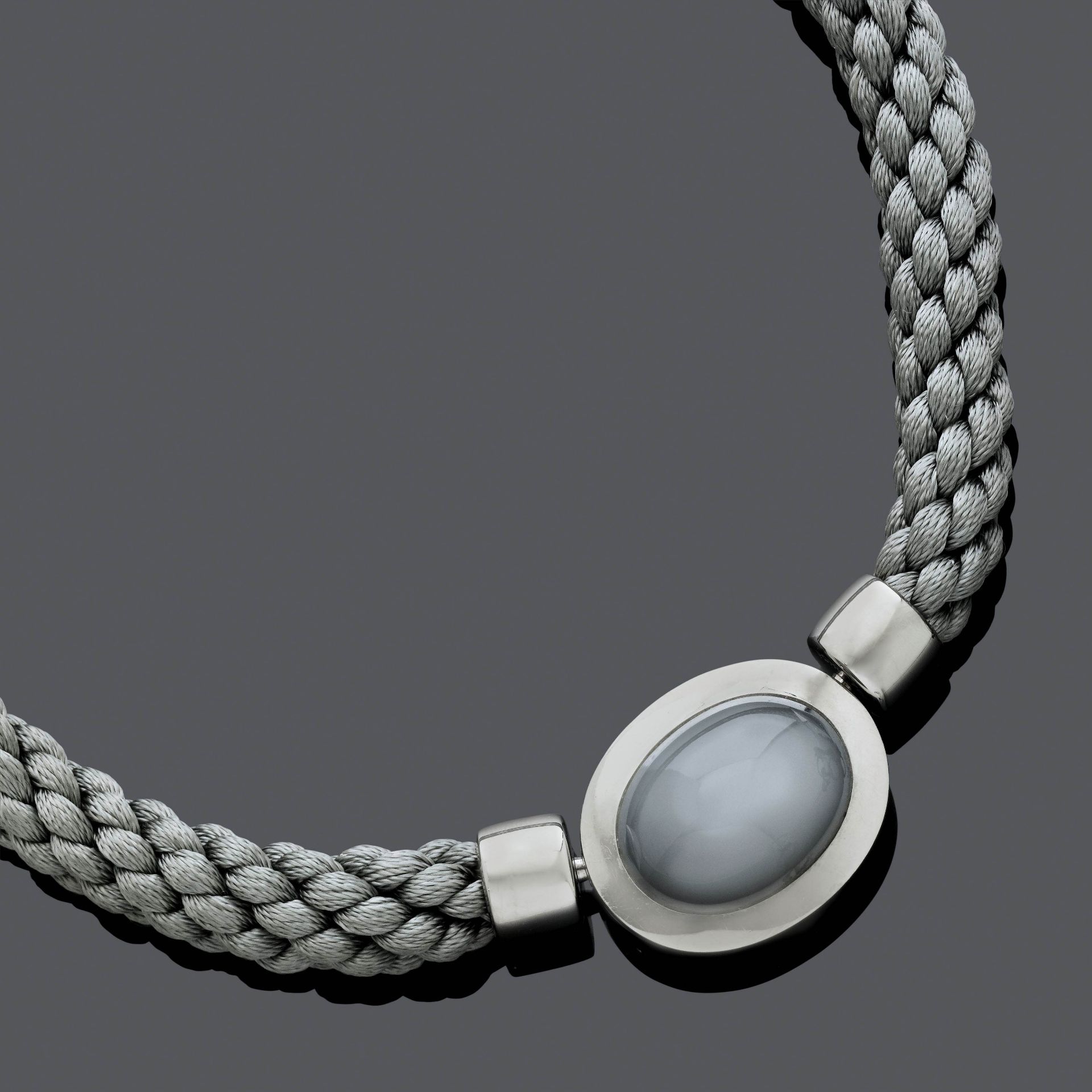 MOONSTONE AND GOLD NECKLACE, BY JOCHEN POHL.