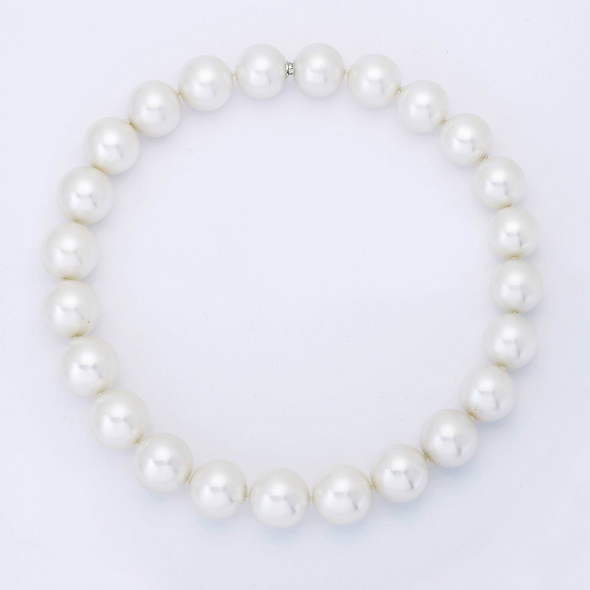 PEARL NECKLACE. - Image 2 of 2