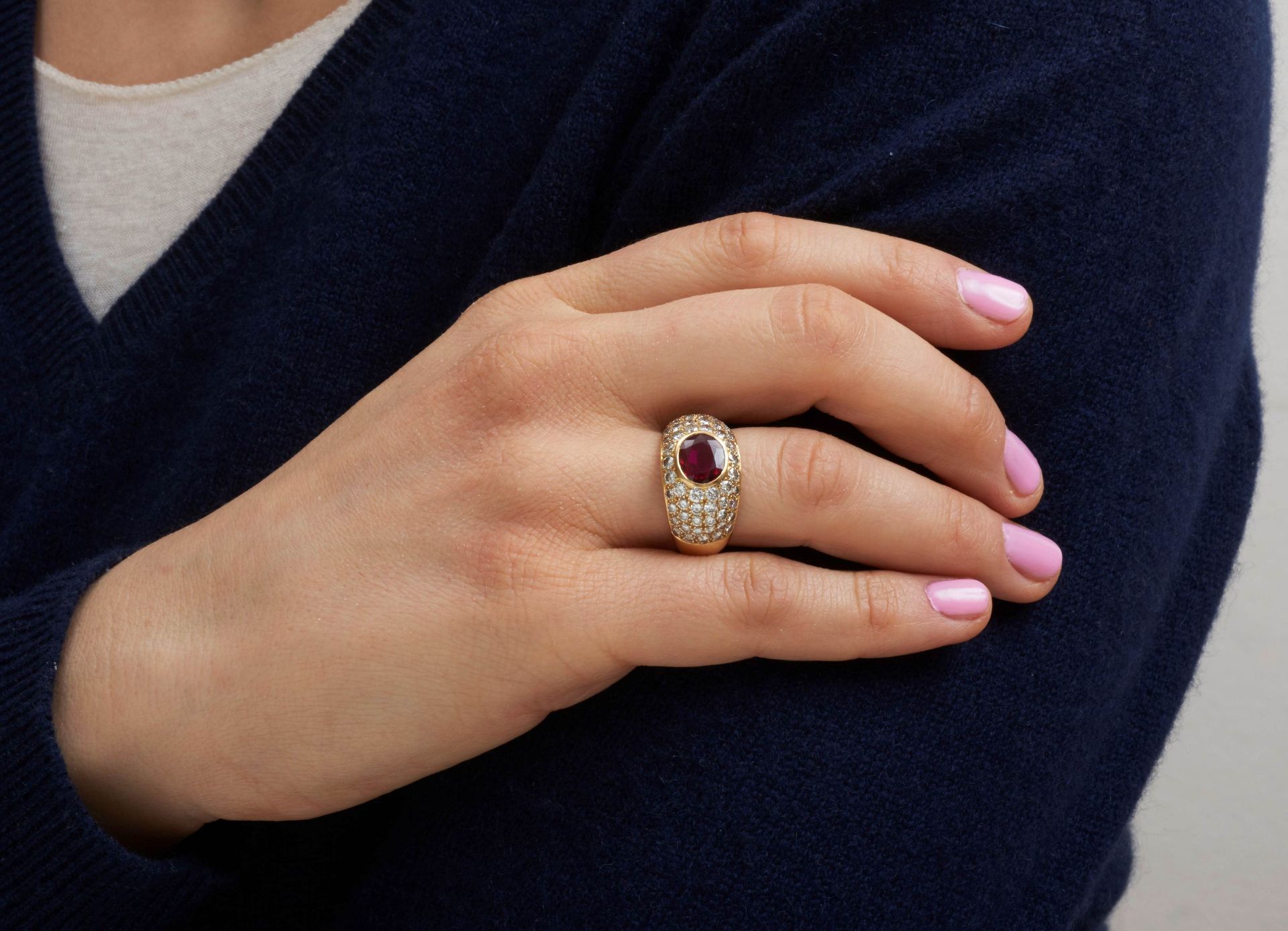 RUBY AND DIAMOND RING. - Image 4 of 4
