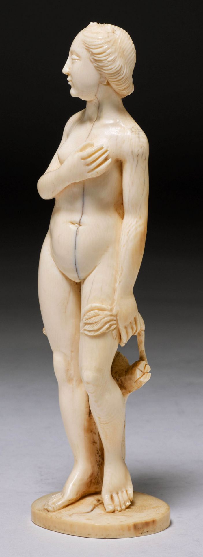 FIGURE OF A WOMAN - Image 3 of 4