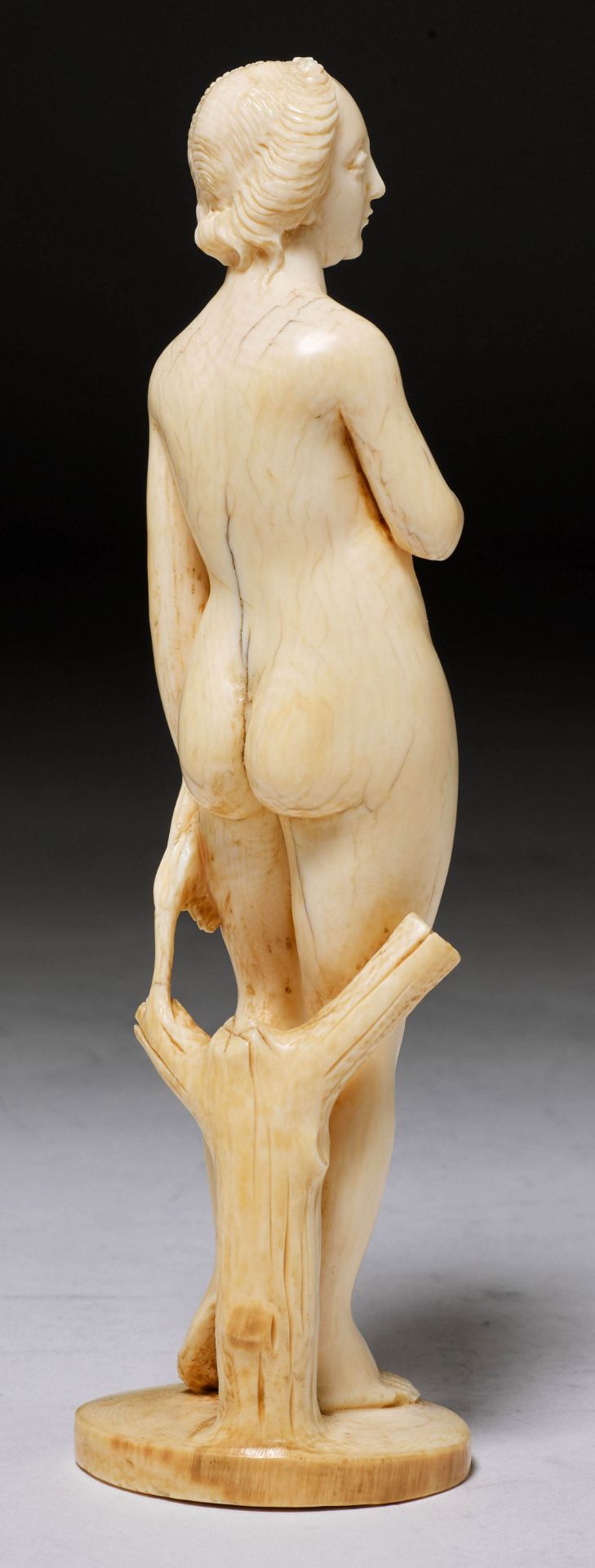 FIGURE OF A WOMAN - Image 4 of 4