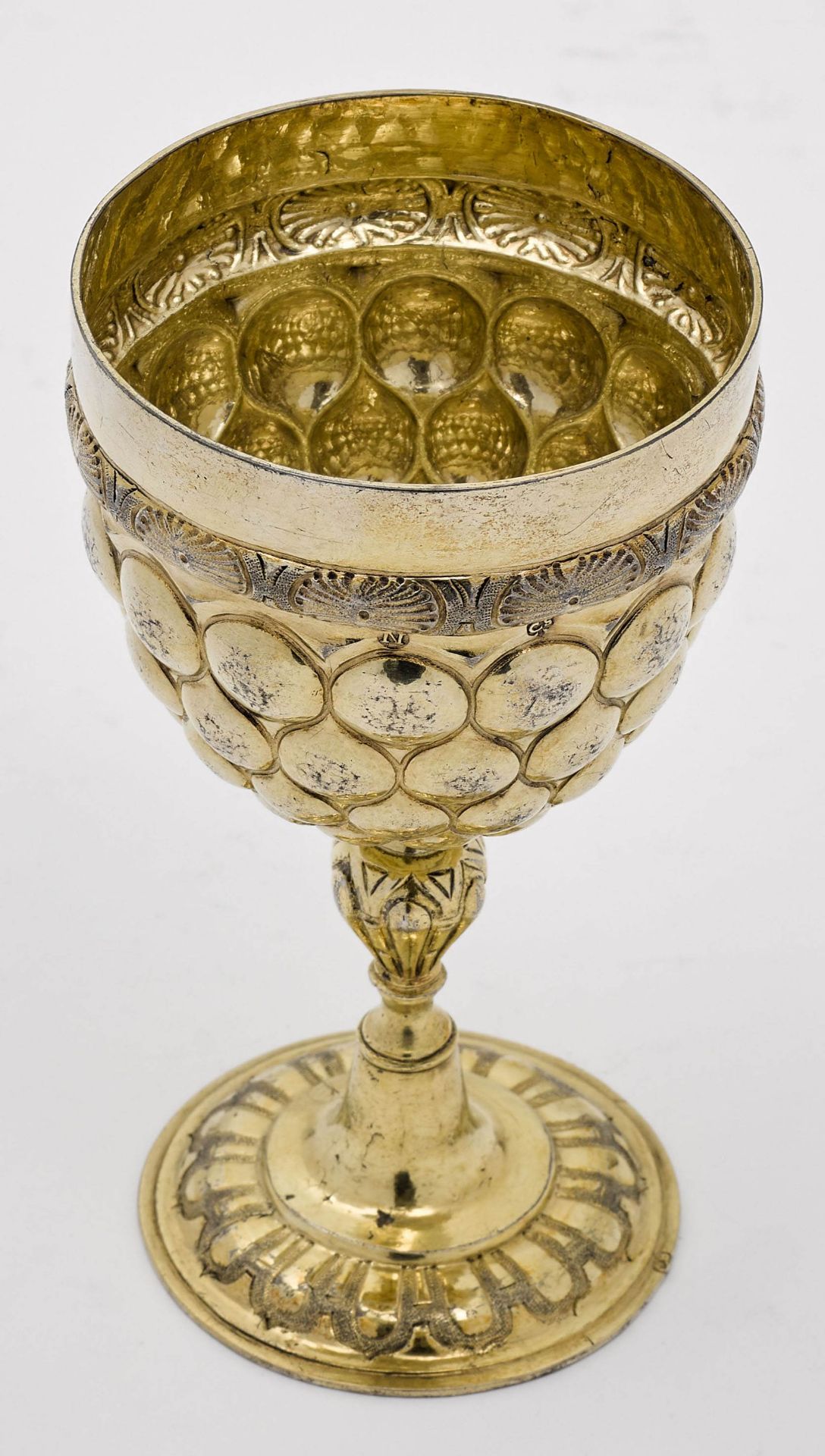 A SILVER-GILT “BUCKELPOKAL” CUP - Image 3 of 4