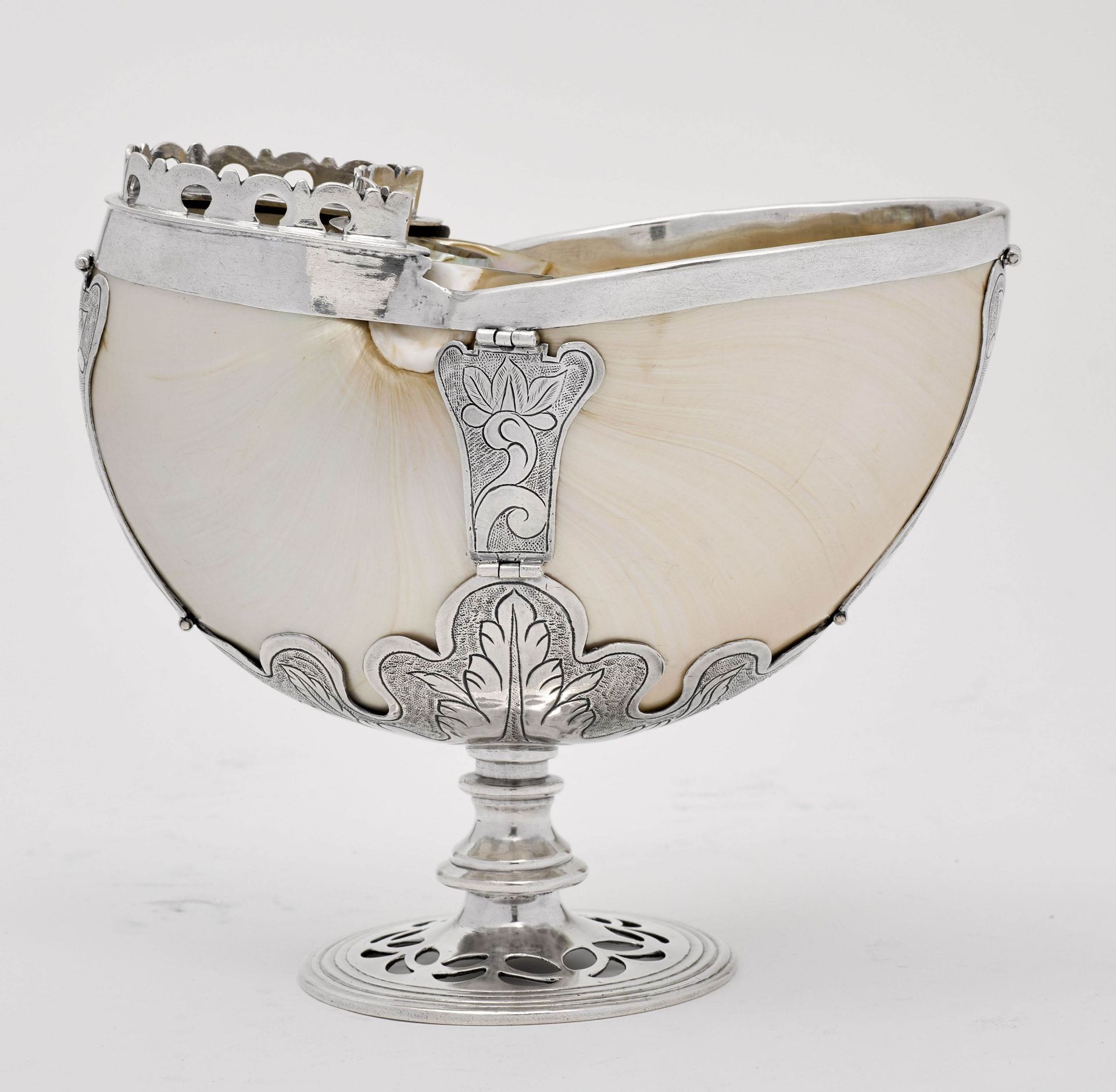 A NAUTILUS CUP - Image 2 of 4