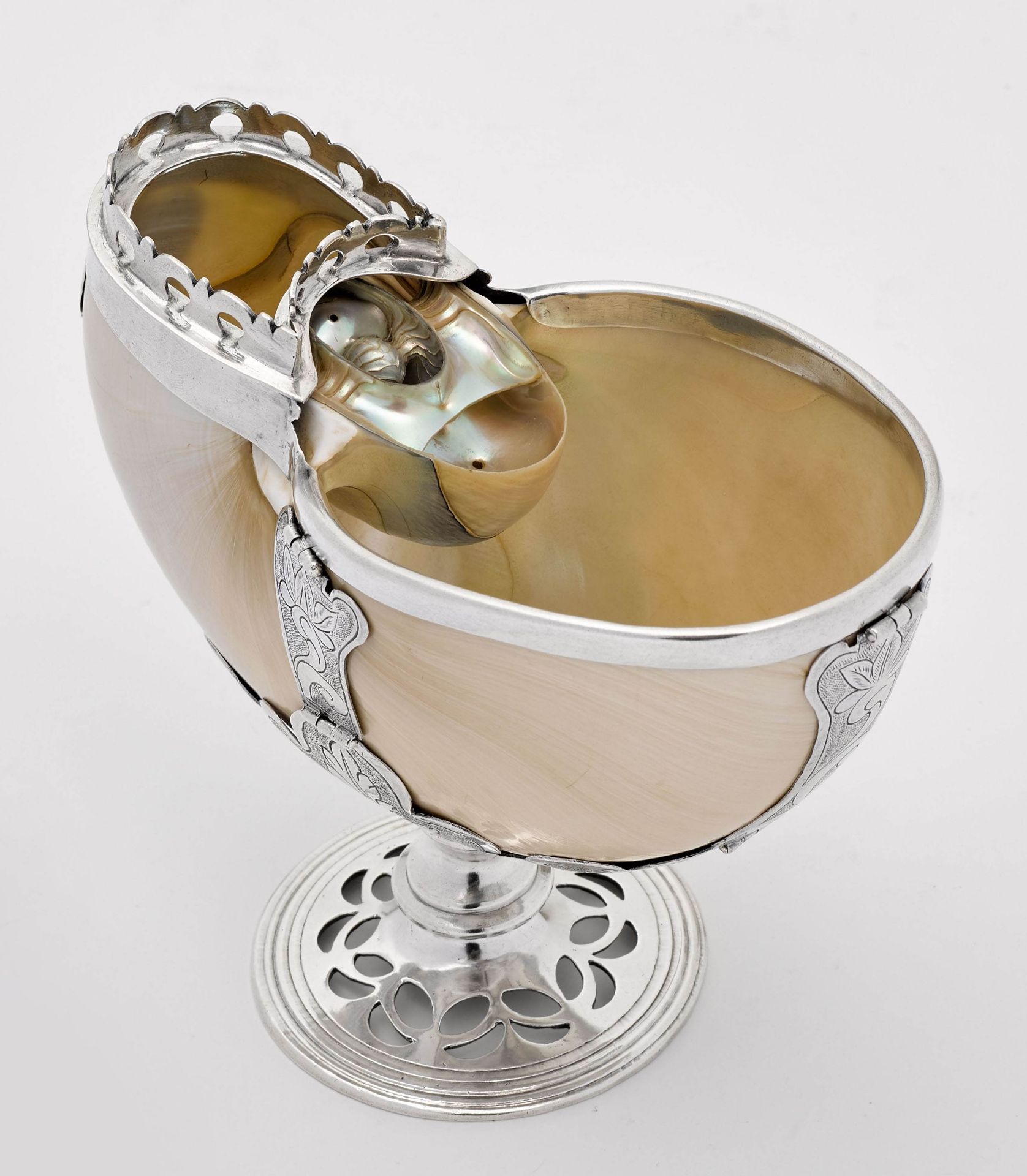 A NAUTILUS CUP - Image 3 of 4
