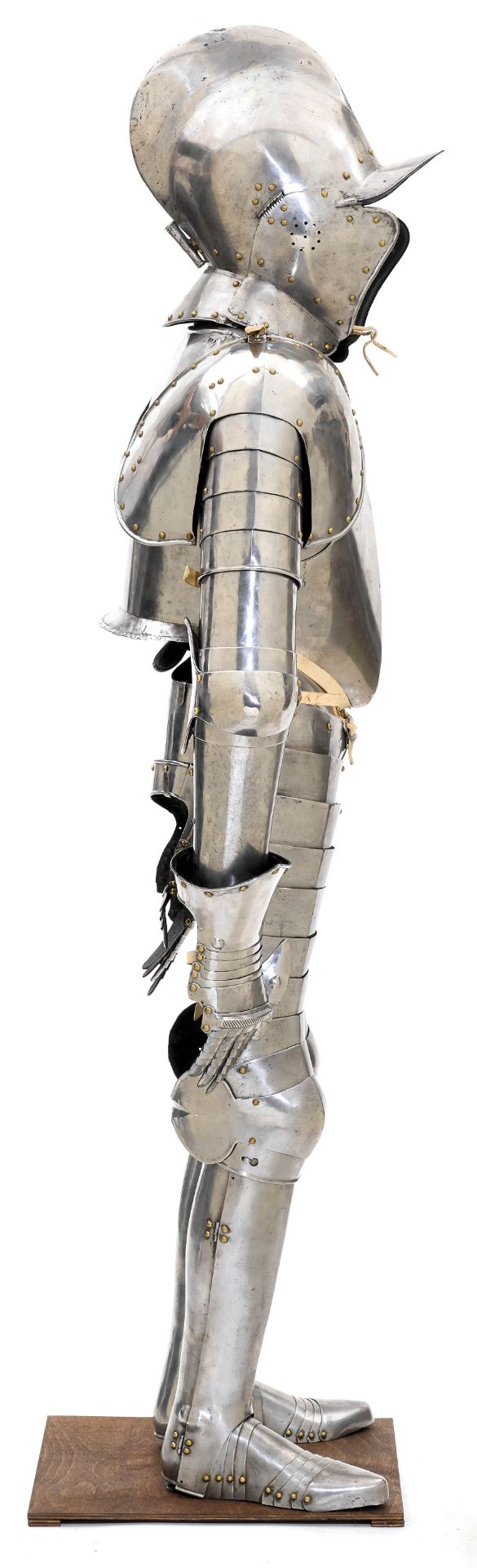 COMPLETE SUIT OF ARMOUR - Image 3 of 6