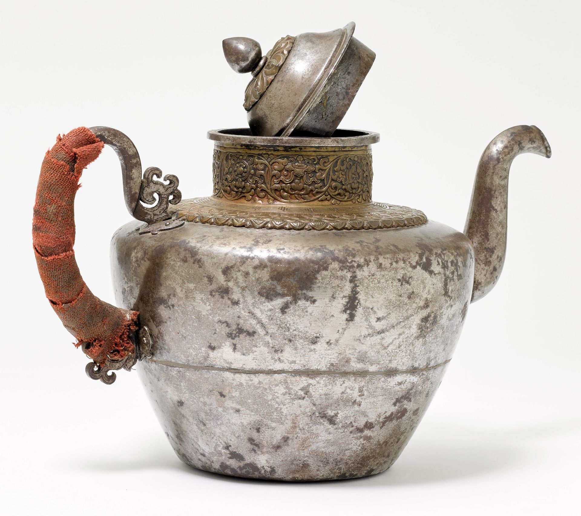 AN IRON TEAPOT. - Image 2 of 2