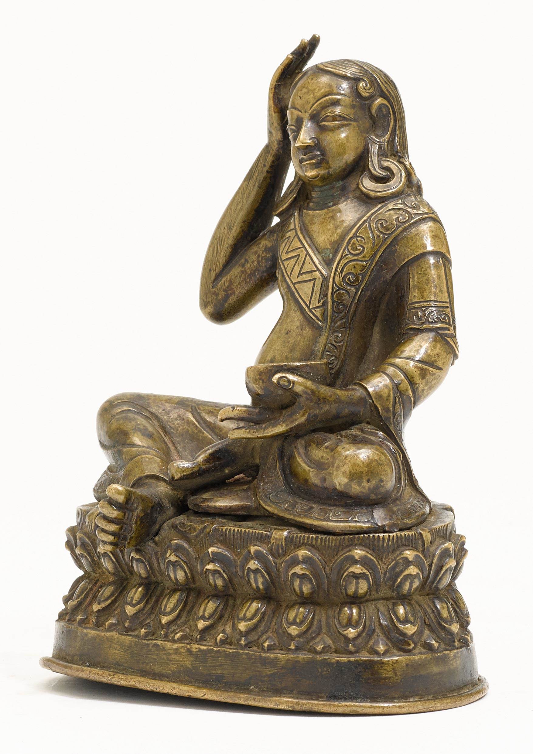 A BRONZE FIGURE OF MILAREPA. - Image 2 of 3