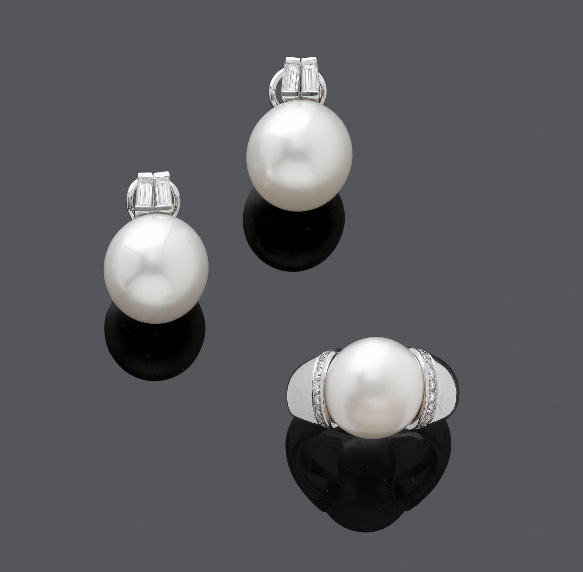 PEARL AND DIAMOND EARCLIPS WITH RING, BY BLUM.