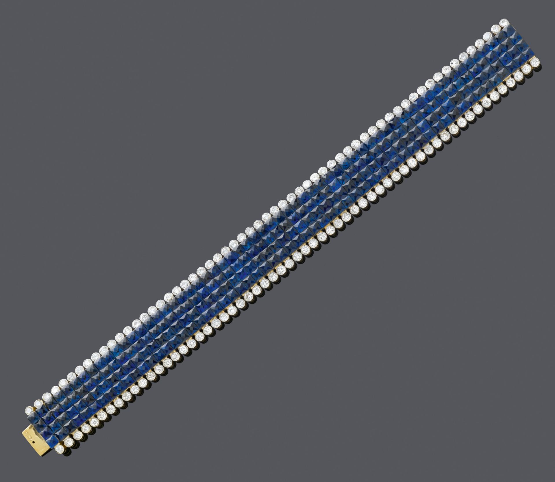 SAPPHIRE AND DIAMOND BRACELET.