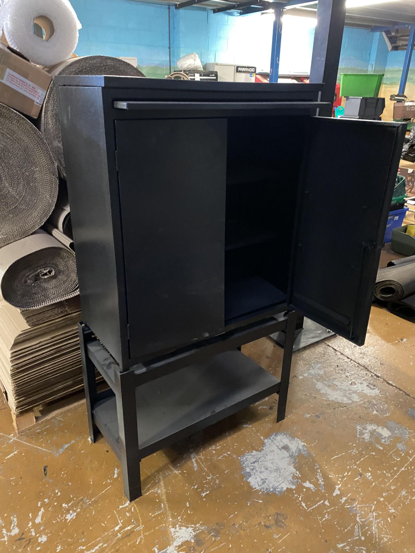 Make Unknown Metal Cabinet