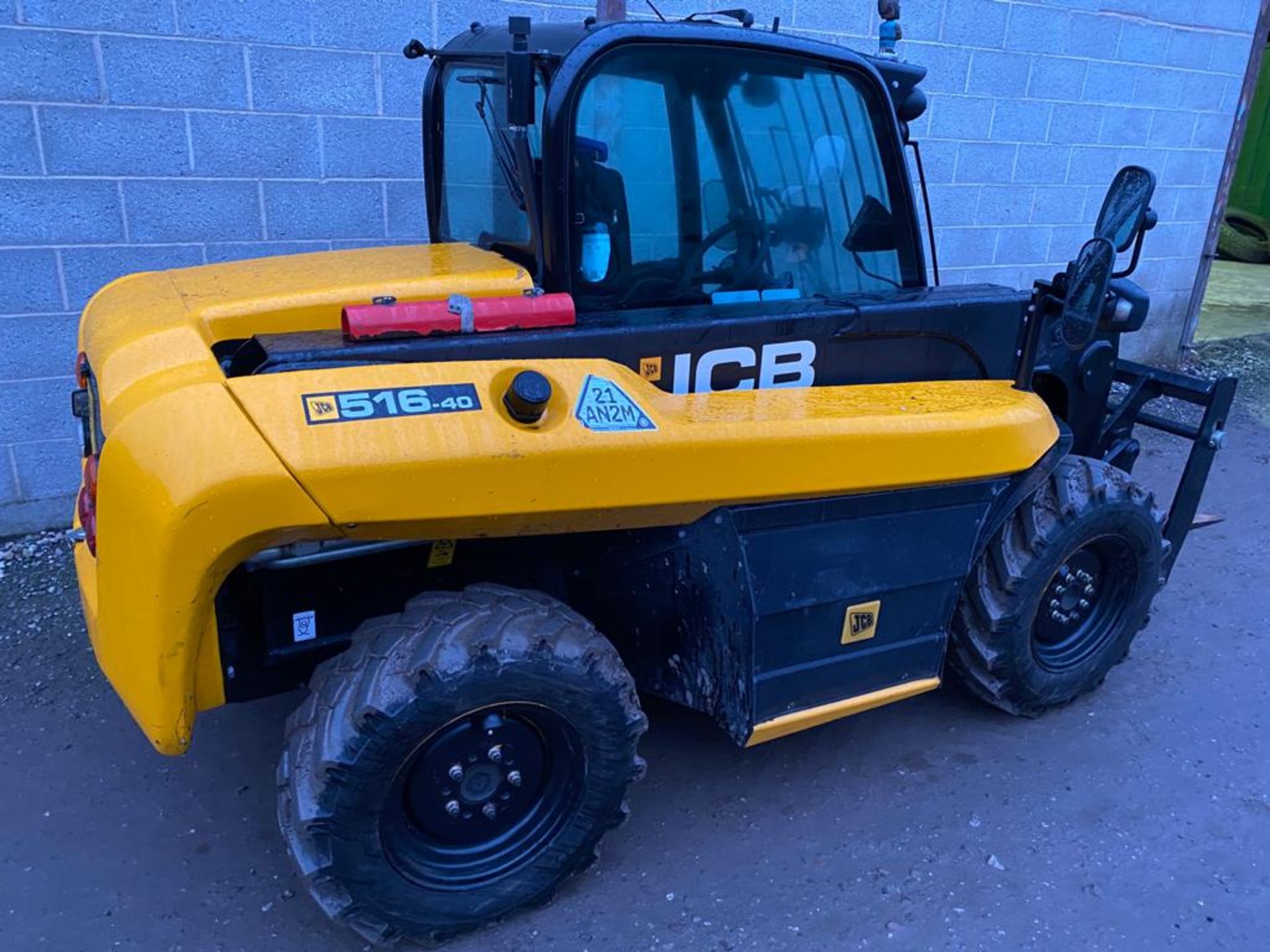 JCB 516-40 Telescopic Handler, 404 Hours, Serial No. 968, (2015) - Image 10 of 33