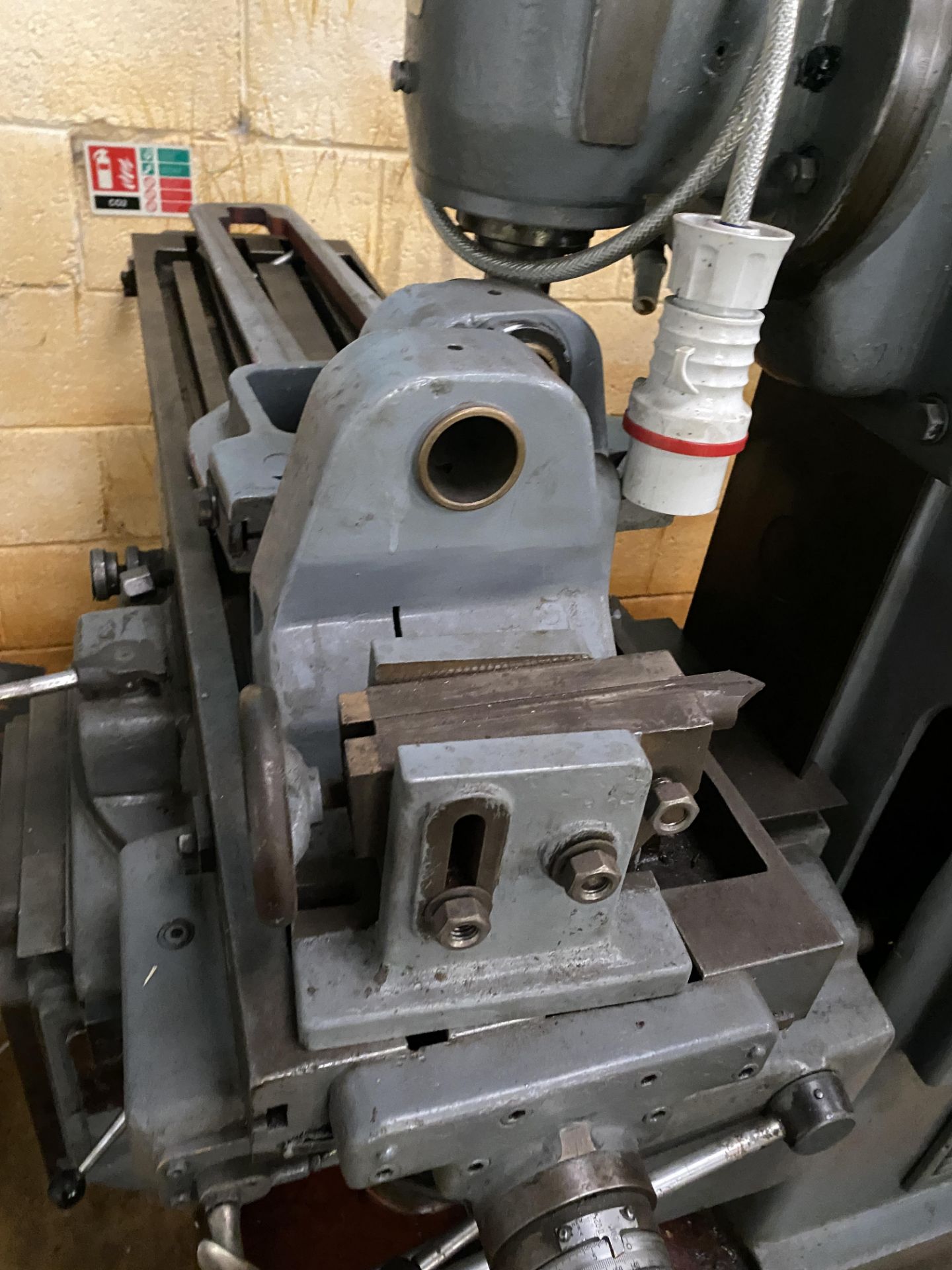 Elliott Milling Machine, Serial No: 18945/184 with Elliott Victoria Head Serial No: 25706/15 - Image 11 of 21