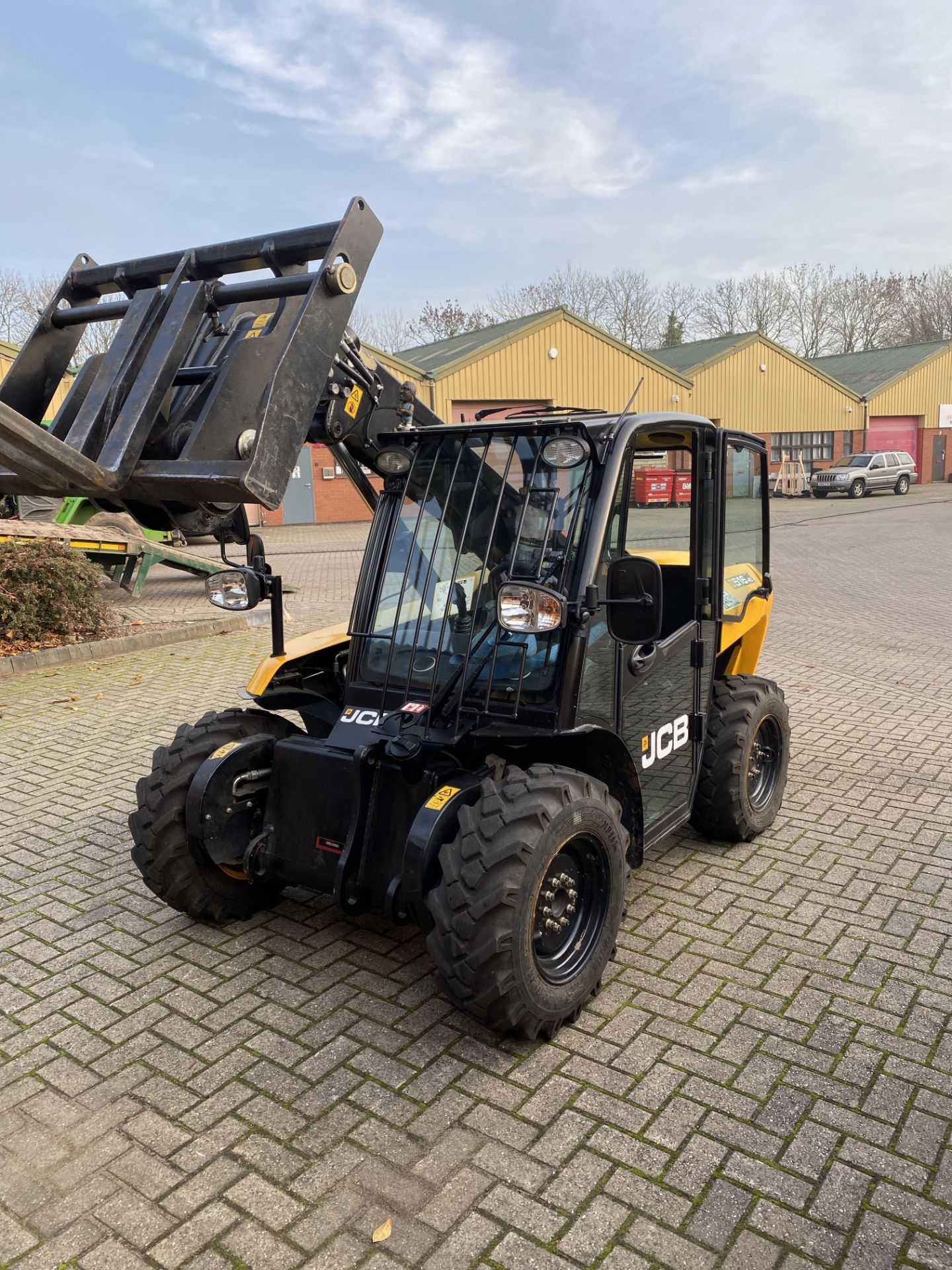 JCB 516-40 Telescopic Handler, 404 Hours, Serial No. 968, (2015) - Image 3 of 33