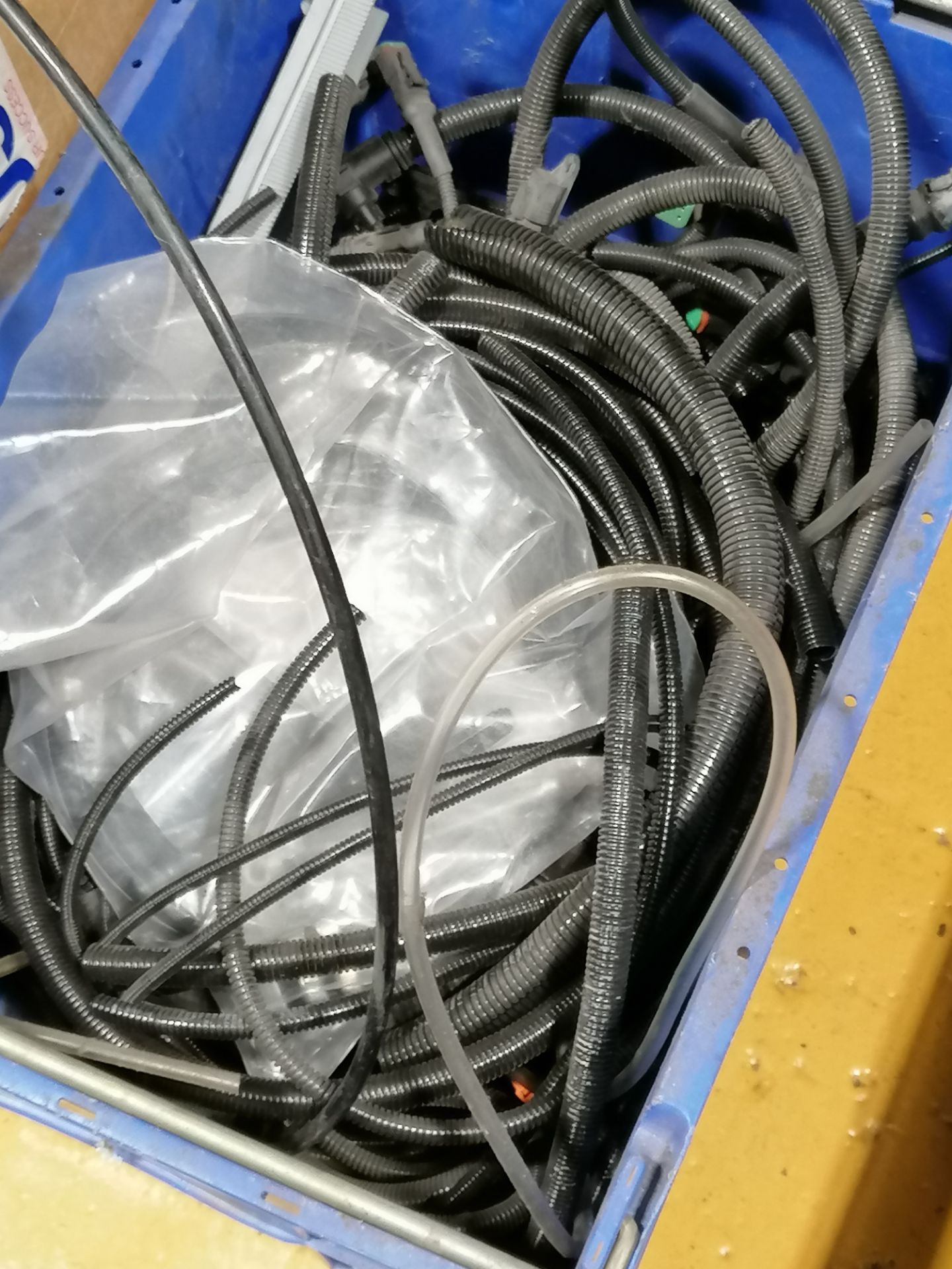 Mixed Box of Cable & Trunking - Image 2 of 3