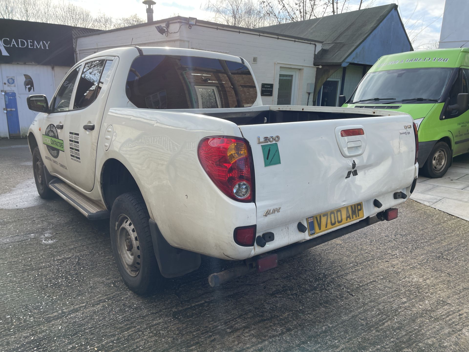 Mitsubishi L200 4 Life DI-D, 2,477cc Diesel Double Cab Pick Up Truck, Registration No. V700 AMP, - Image 5 of 30