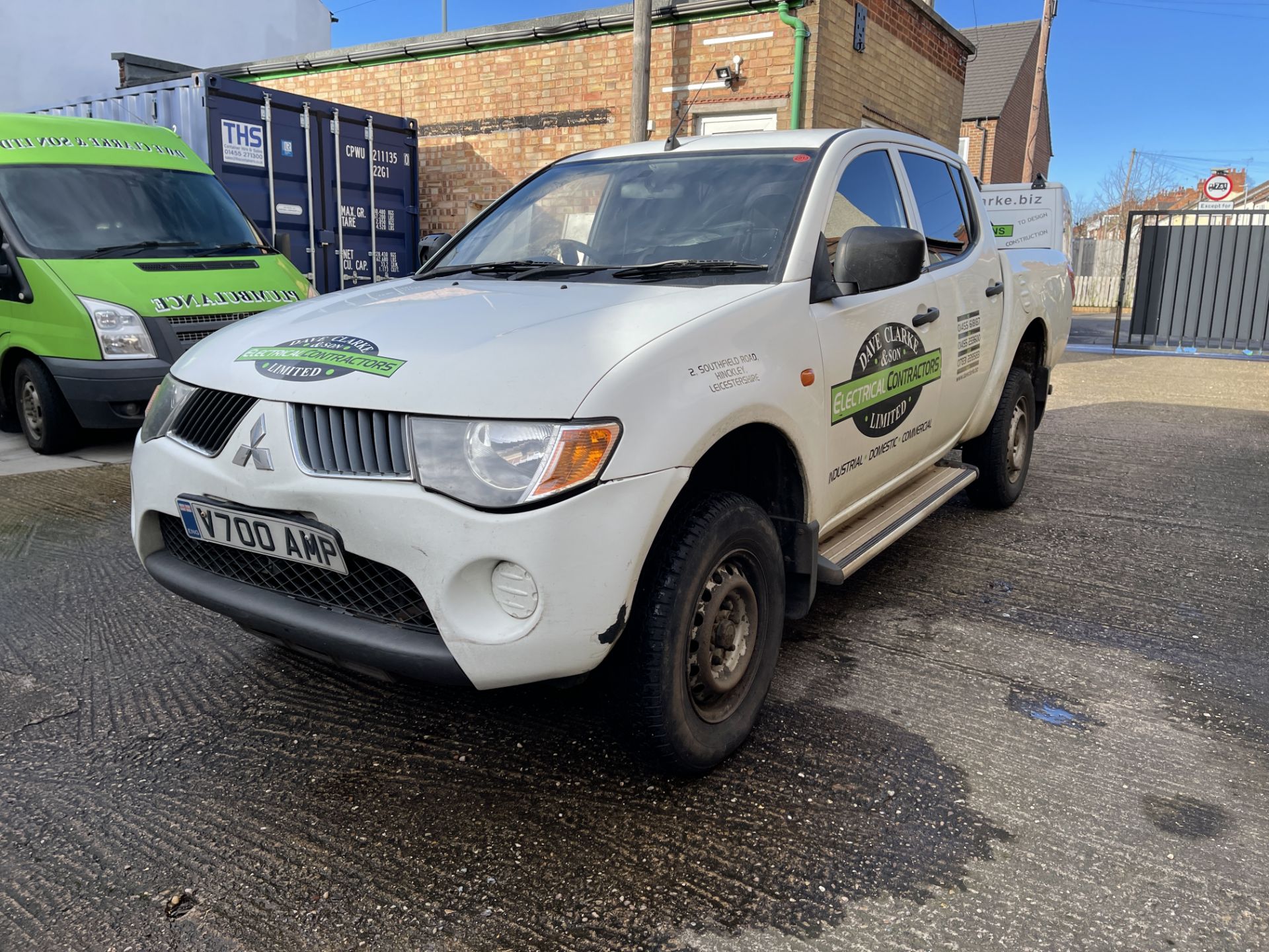 Mitsubishi L200 4 Life DI-D, 2,477cc Diesel Double Cab Pick Up Truck, Registration No. V700 AMP,