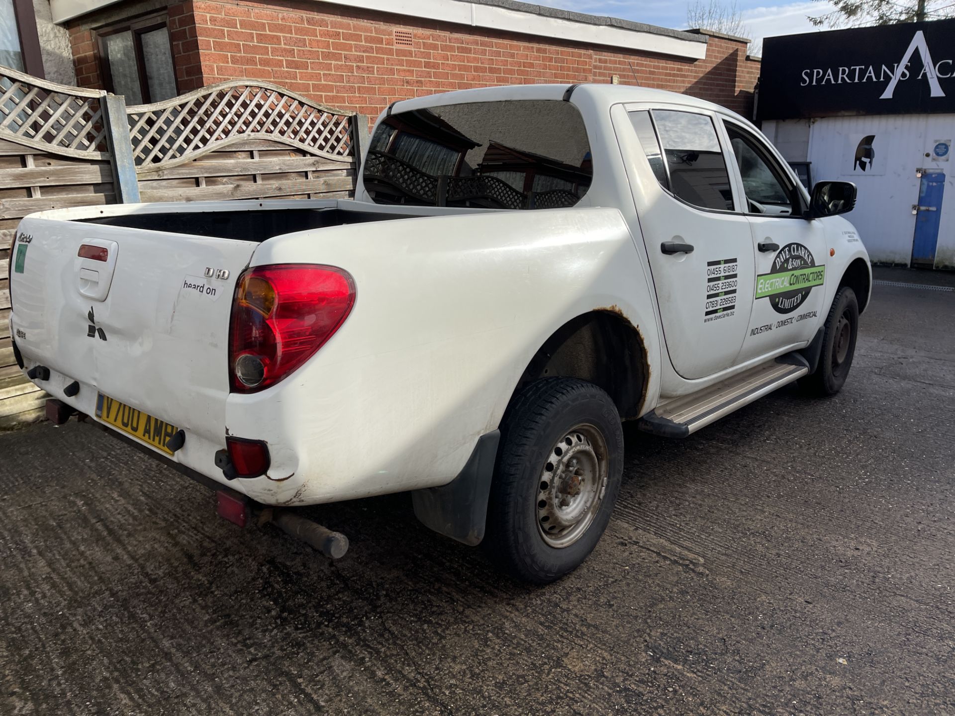 Mitsubishi L200 4 Life DI-D, 2,477cc Diesel Double Cab Pick Up Truck, Registration No. V700 AMP, - Image 7 of 30