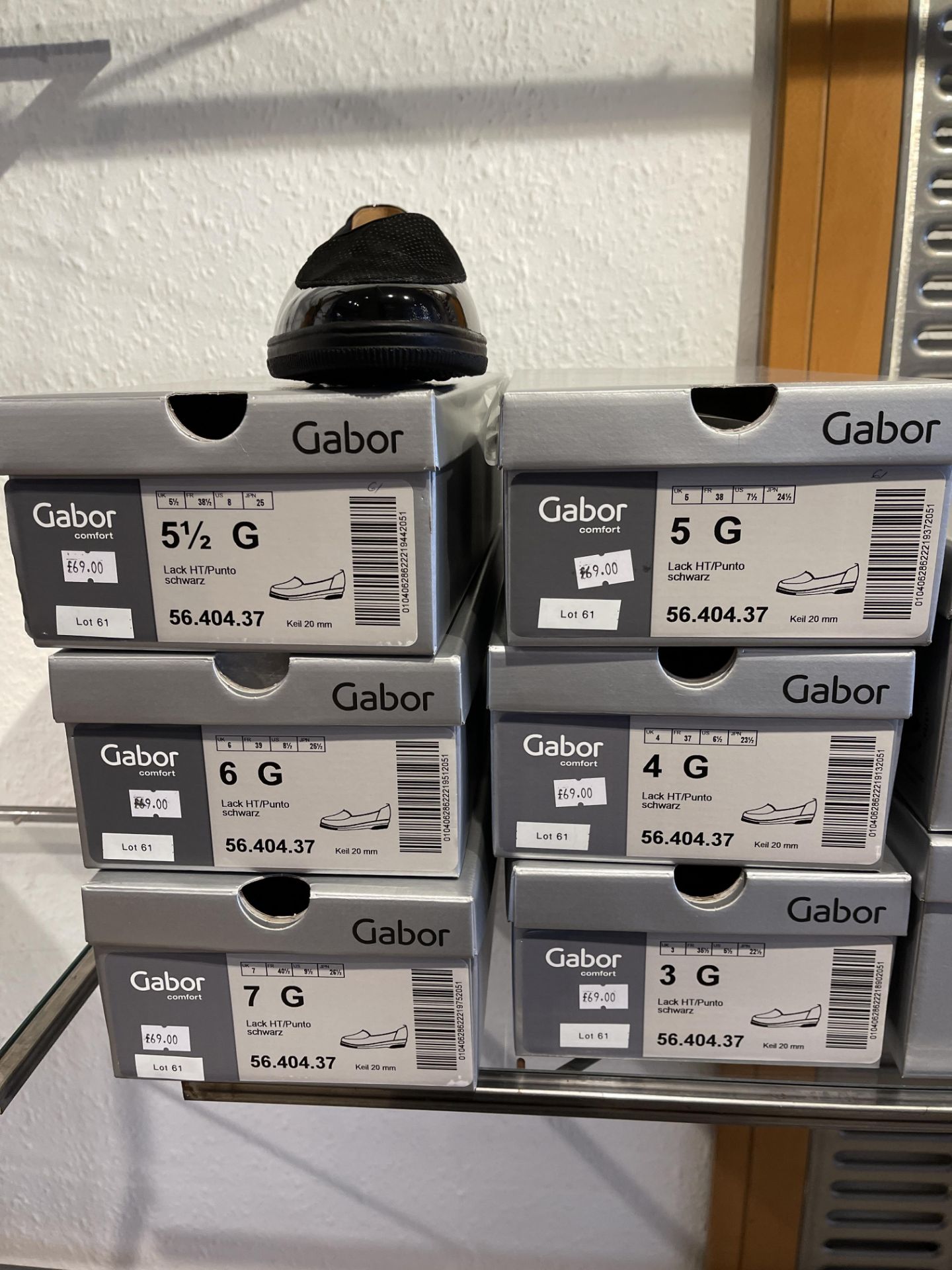 Gabor 6 Pairs: Samtchverea/Lack Schwarz Shoes 55.204.17. Size 5.5 - 7.5 (RRP 95) Gabor 5 Pairs: Lack - Image 5 of 12