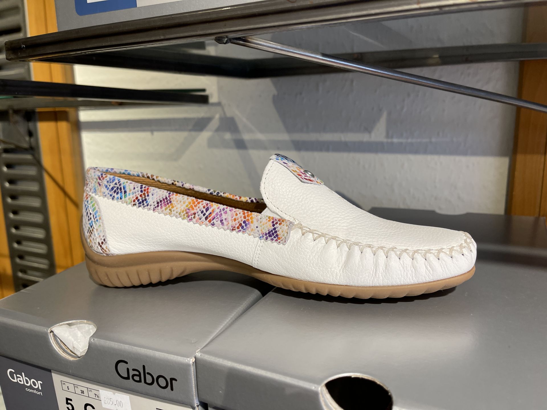 Gabor 8 Pairs: Cervo/Python Hawaii Weiss/Multicolor Shoes 46.090.53. Sizes 4 - 8 (RRP £85) Gabor 3 - Image 3 of 13