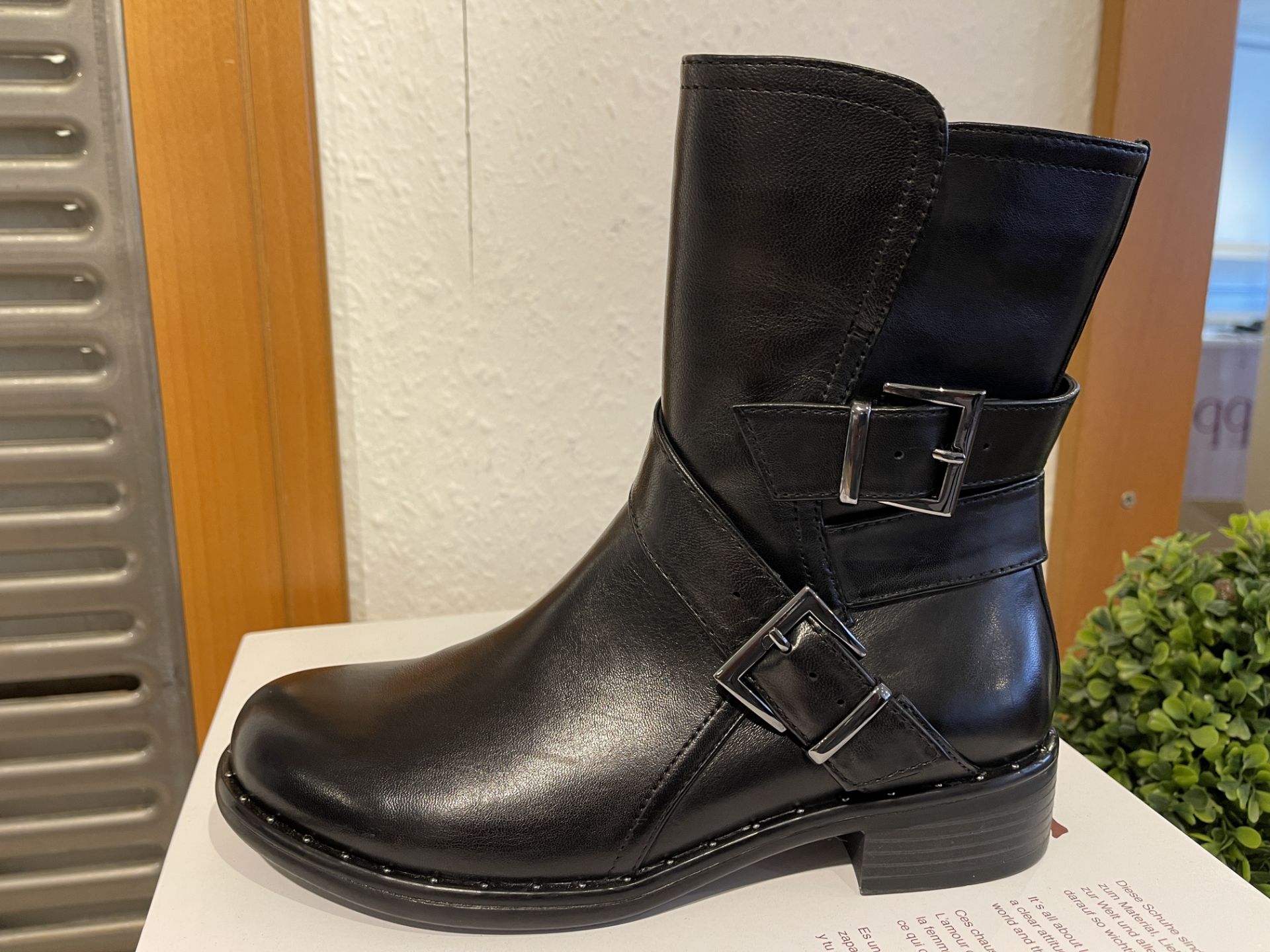 Regarde Ciel 5 Pairs: Delice Black Boots Roxana-04 Var. 2695Sizes 37, 38, 39 & 41 (RRP £110) Regarde - Image 16 of 18