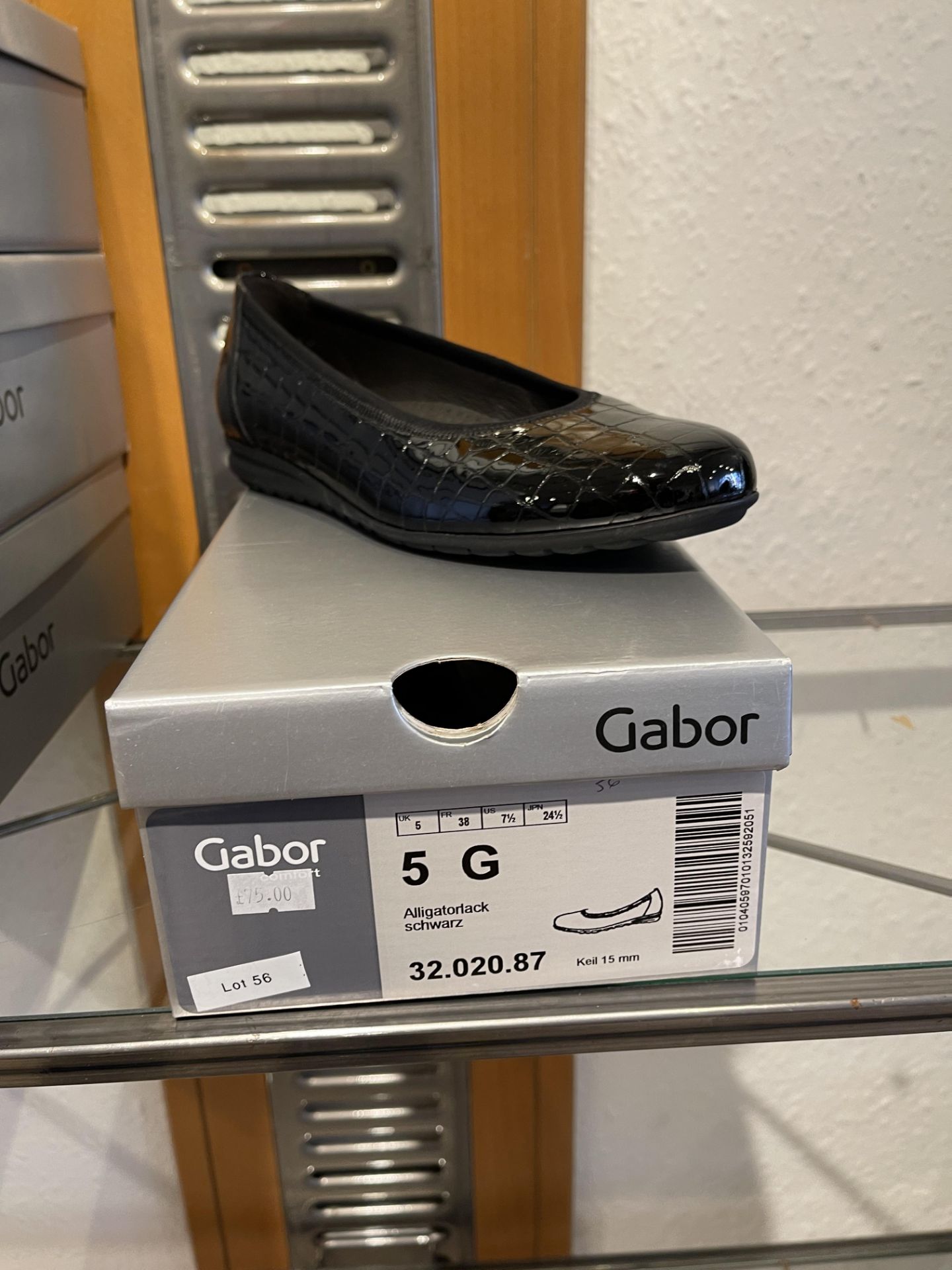 Gabor 1 Pair: Alligatorlack Schwarz Shoe 32.020.87. Size 5 (RRP £75) Gabor 6 Pairs: Luchs HT/Lack HT - Image 5 of 6