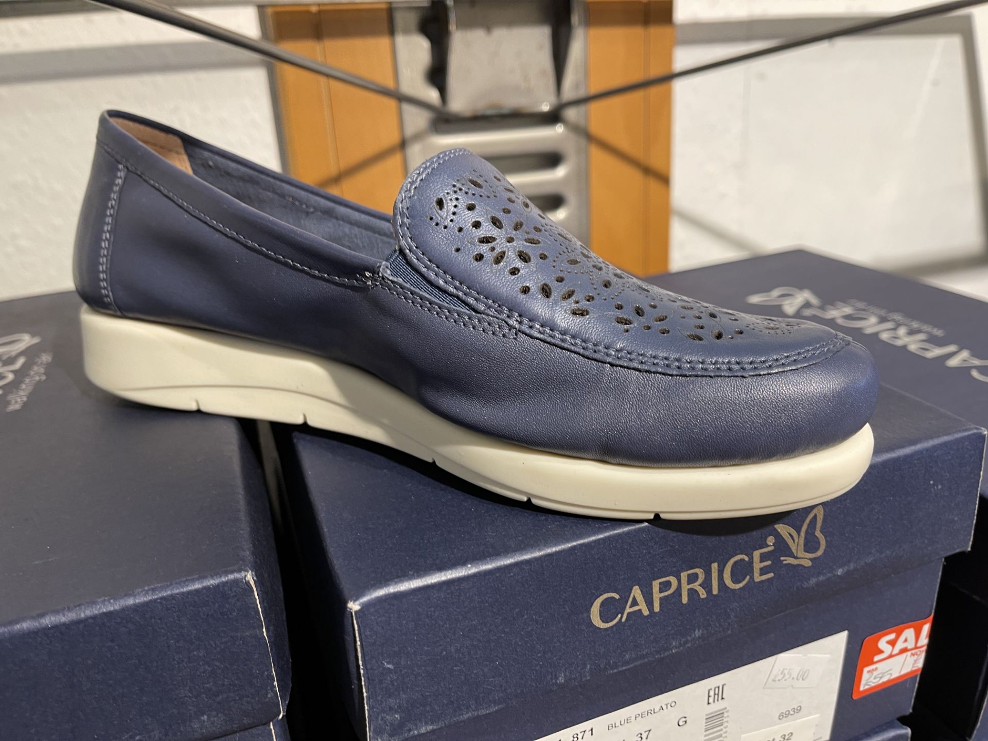 Caprice 8 Pairs: Blue Perlato Trainers 9-24552-24 871. Sizes 4 - 7.5 (RRP £55) Caprice 6 Pairs: Blue - Image 9 of 15