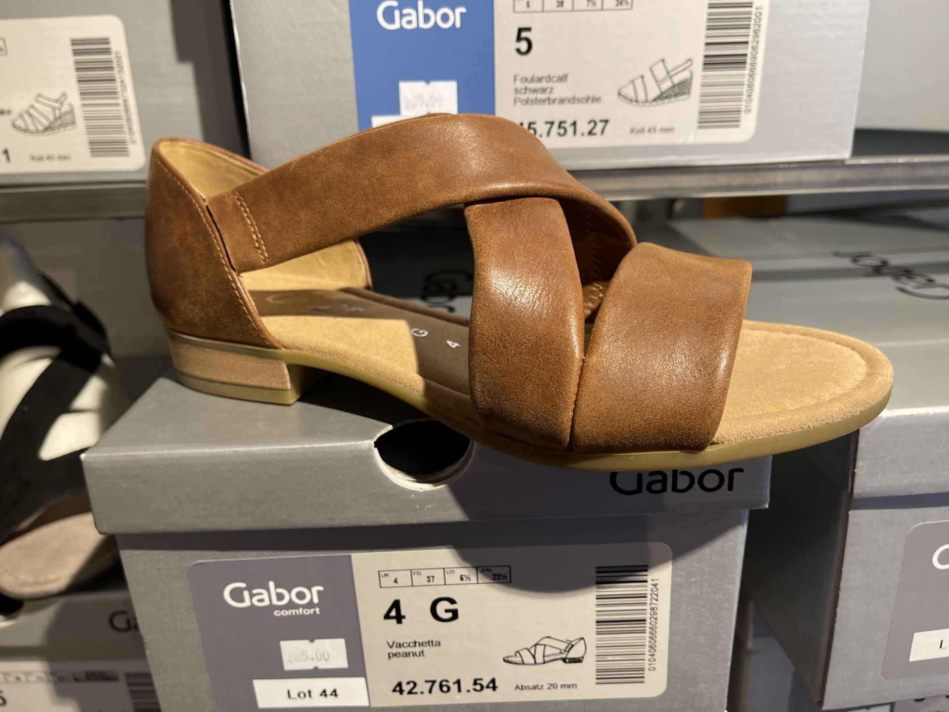 Gabor 8 Pairs: Vacchetta Peanut Sandals 42.761.54. Sizes 4 - 8 (RRP £85) Gabor 3 Pairs: Samtchevreau - Image 5 of 18