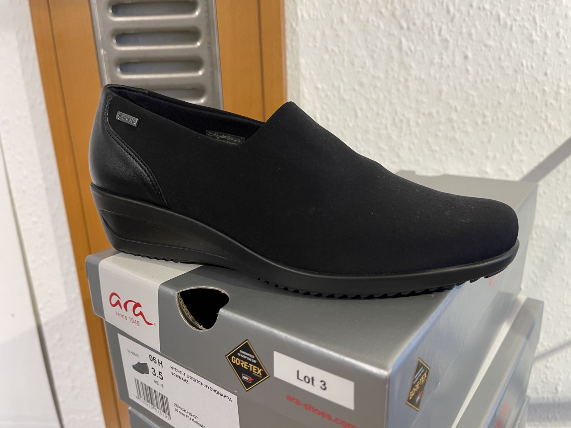 Ara 1 Pair: T- Stretch Schwarz ShoesPortofino Gore Tex 22mm TR-Keilsohle. Size 3.5 (RRP £85)Ara 4 - Image 4 of 5