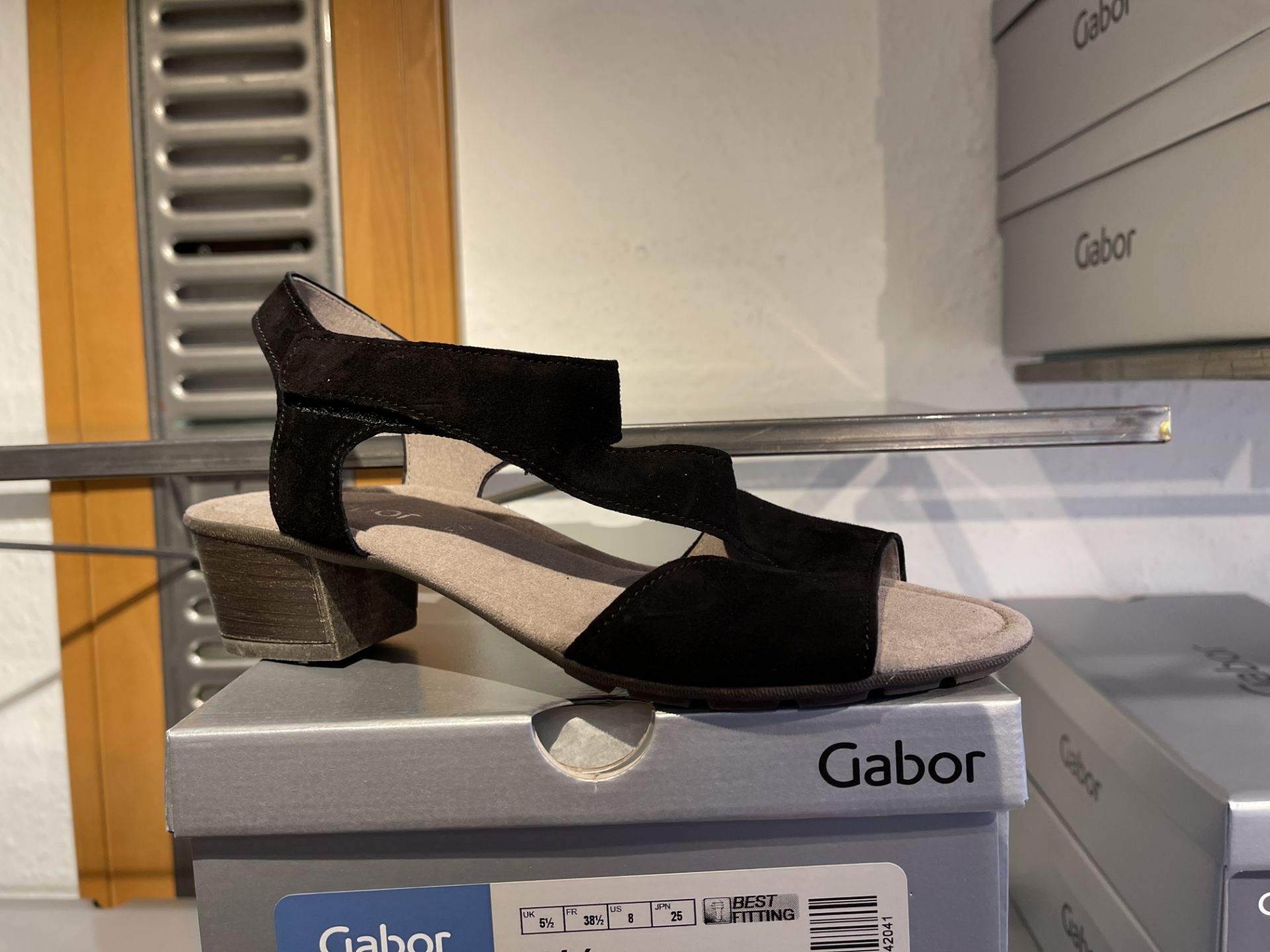 Gabor 2 Pairs: Foulardcalf Schwarz Polsterbrandsohle Sandal 45.751.27. Sizes 4&5 (RRP £ 89.99) Gabor - Image 2 of 6