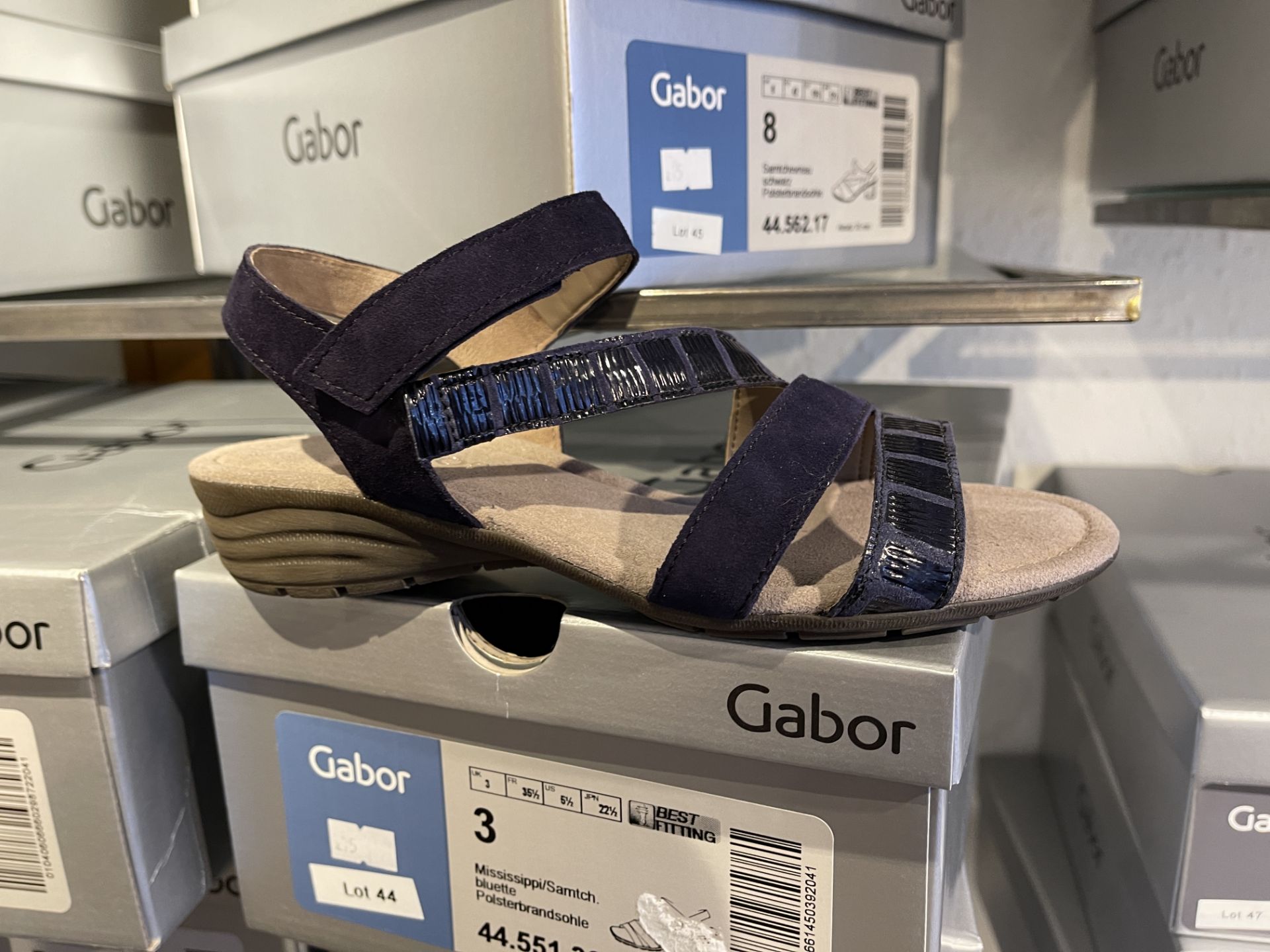 Gabor 8 Pairs: Vacchetta Peanut Sandals 42.761.54. Sizes 4 - 8 (RRP £85) Gabor 3 Pairs: Samtchevreau - Image 11 of 18