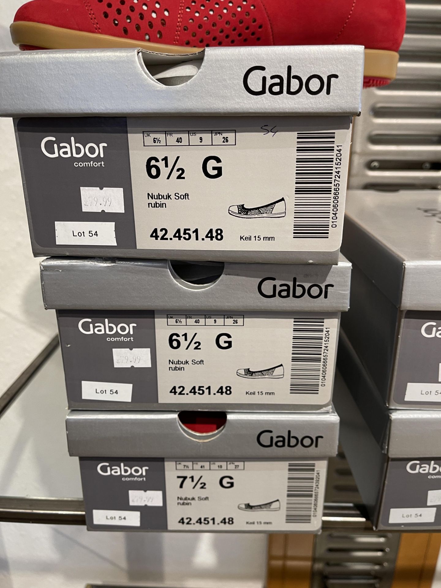 Gabor 5 Pairs: Nubuk Soft Rubin Shoes 42.451.48. Sizes 5, 5.5, 6.5 & 7.5 (RRP £79.99) Gabor 3 Pairs: - Image 4 of 7