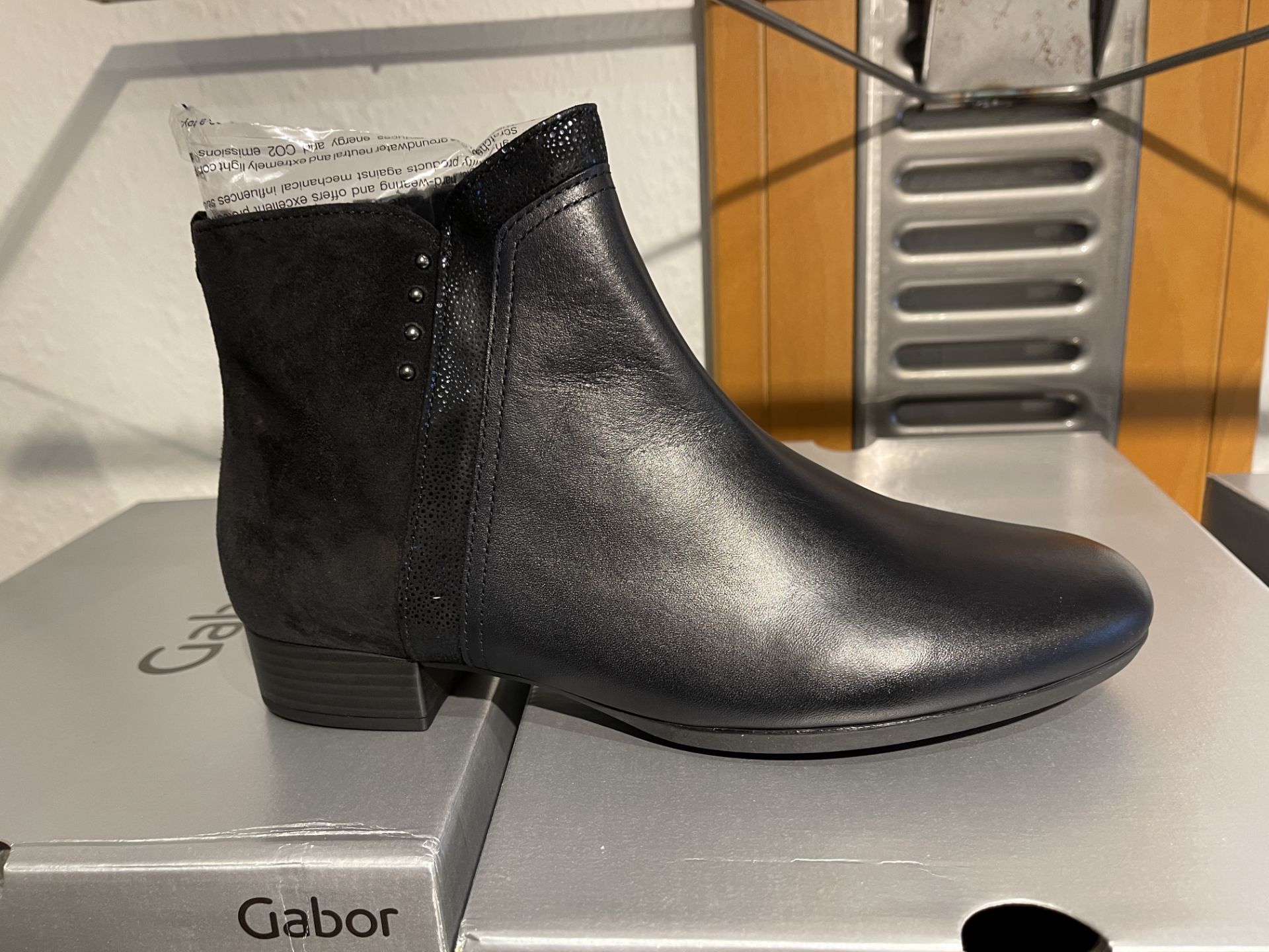 Gabor 6 Pairs: Foulard/Stella/Samt Midnight (Niet/Mic) Boots. 52.712.56. Sizes 4.5 - 7 (RRP £95) - Image 2 of 9