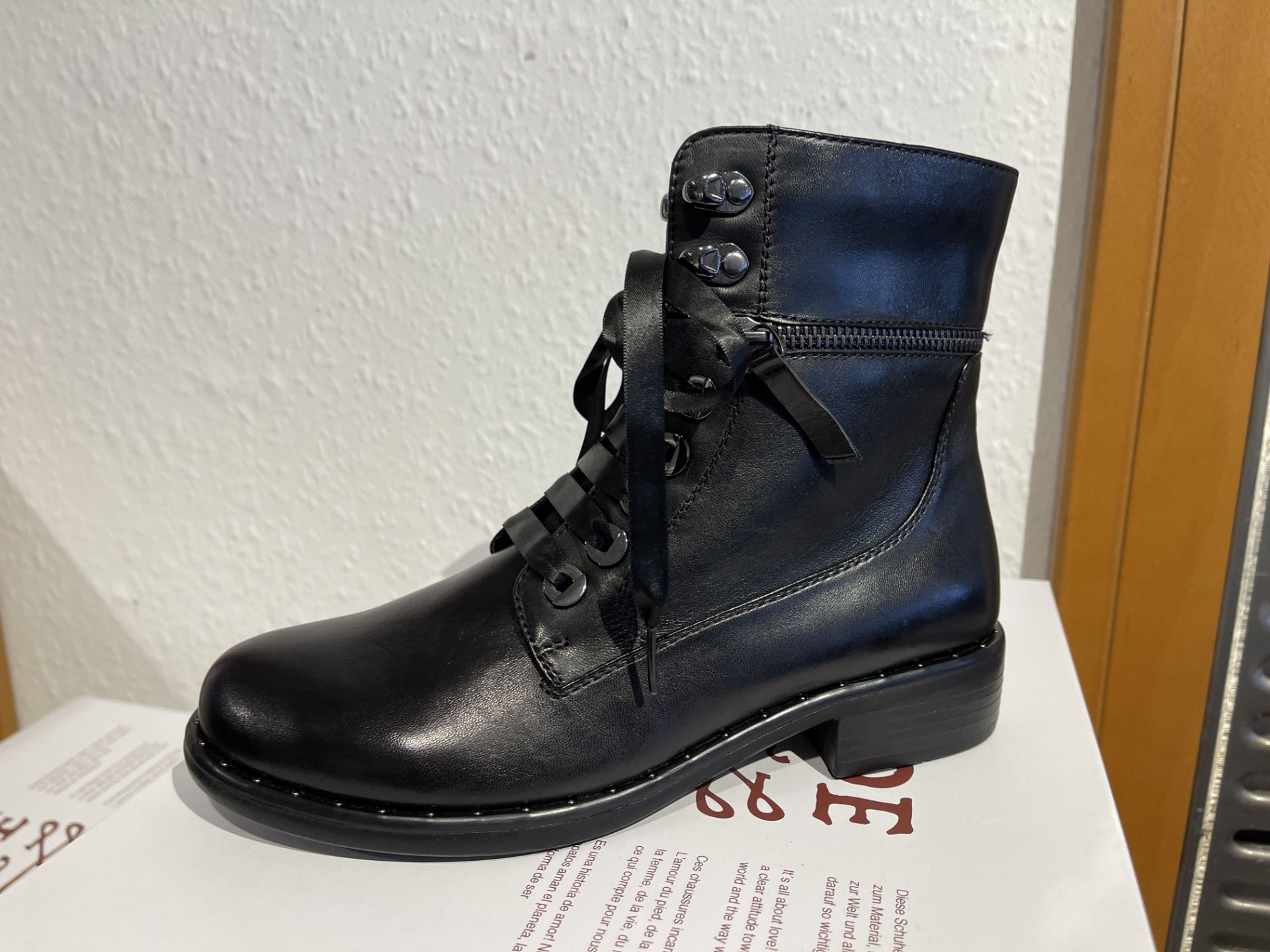 Regarde Ciel 5 Pairs: Delice Black Boots Roxana-04 Var. 2695Sizes 37, 38, 39 & 41 (RRP £110) Regarde - Image 9 of 18