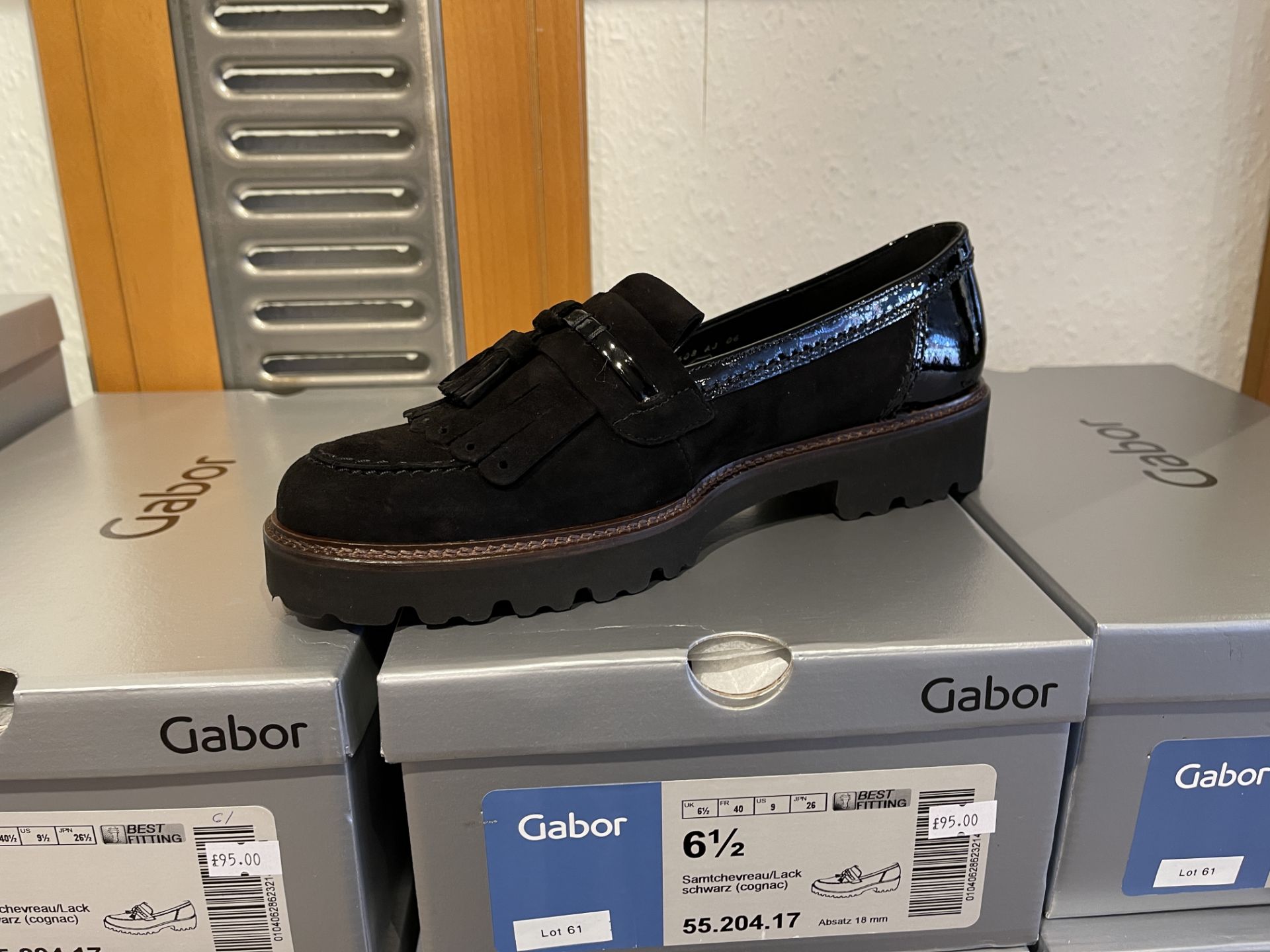 Gabor 6 Pairs: Samtchverea/Lack Schwarz Shoes 55.204.17. Size 5.5 - 7.5 (RRP 95) Gabor 5 Pairs: Lack - Image 7 of 12