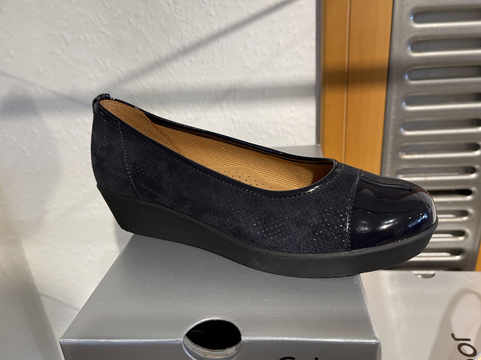 Gabor 3 Pairs: Punto/Lack HT Ocean Shoes 56.471.66. Sizes 4, 5 & 6 (RRP £79) Gabor 1 Pair: - Image 2 of 7