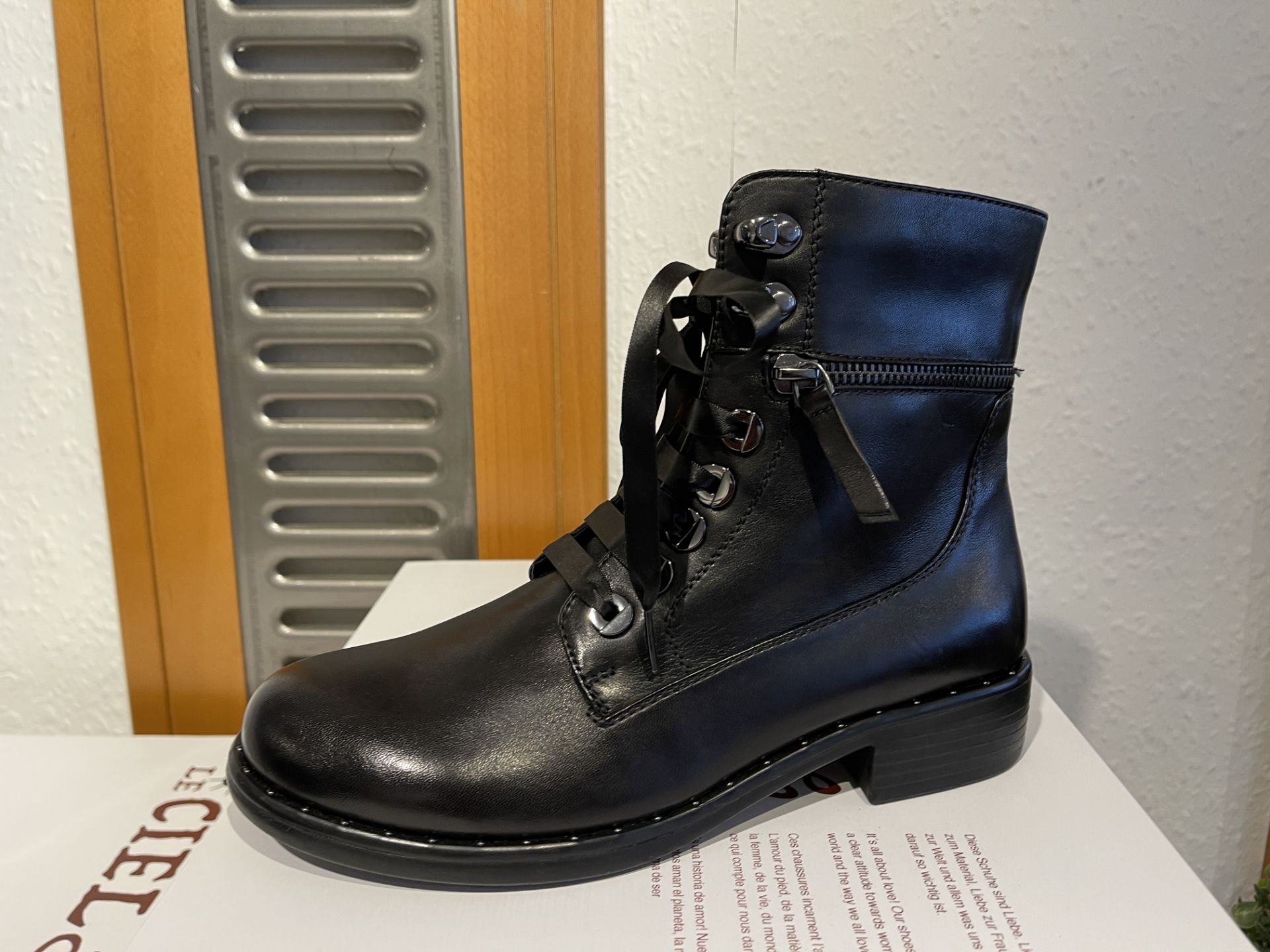 Regarde Ciel 5 Pairs: Delice Black Boots Roxana-04 Var. 2695Sizes 37, 38, 39 & 41 (RRP £110) Regarde
