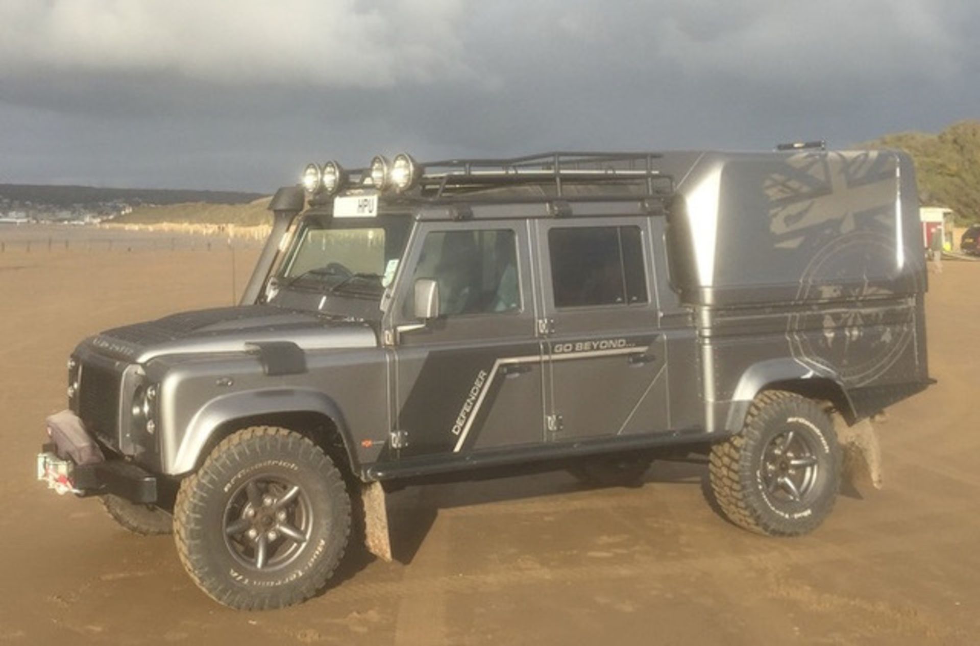 Land Rover Defender 130 Truckman Classic Hardtop