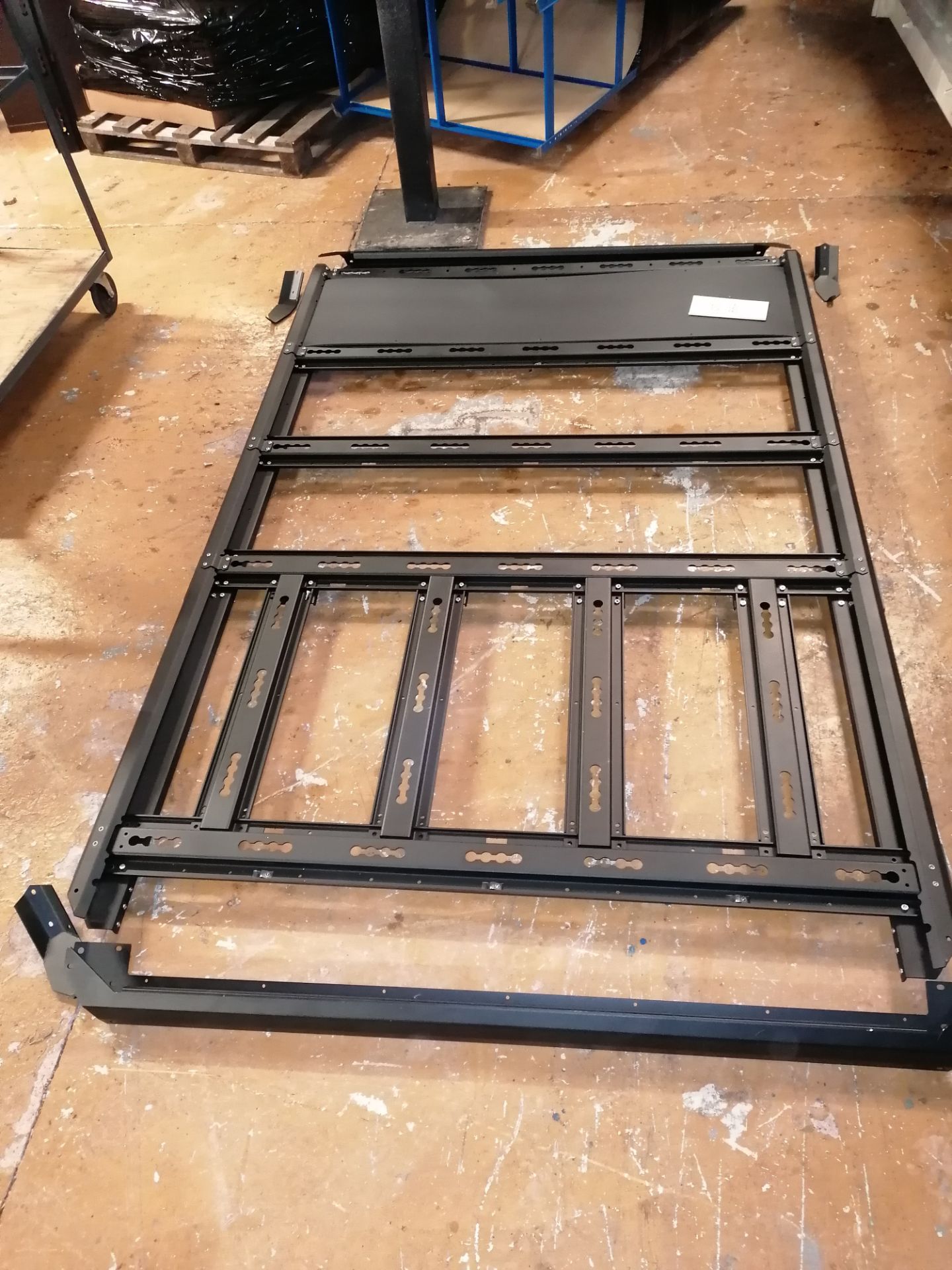 Part Complete Paranoid Roof Rack - Believe for Defender 90