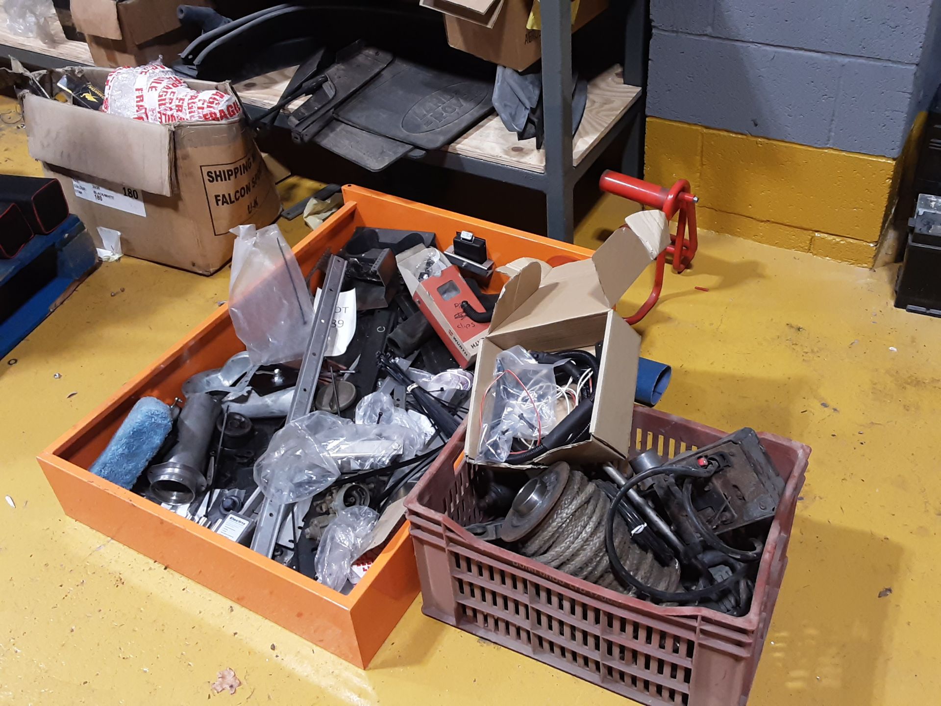 Quantity of mixed Interior and Mechanical Used Parts - Image 2 of 8