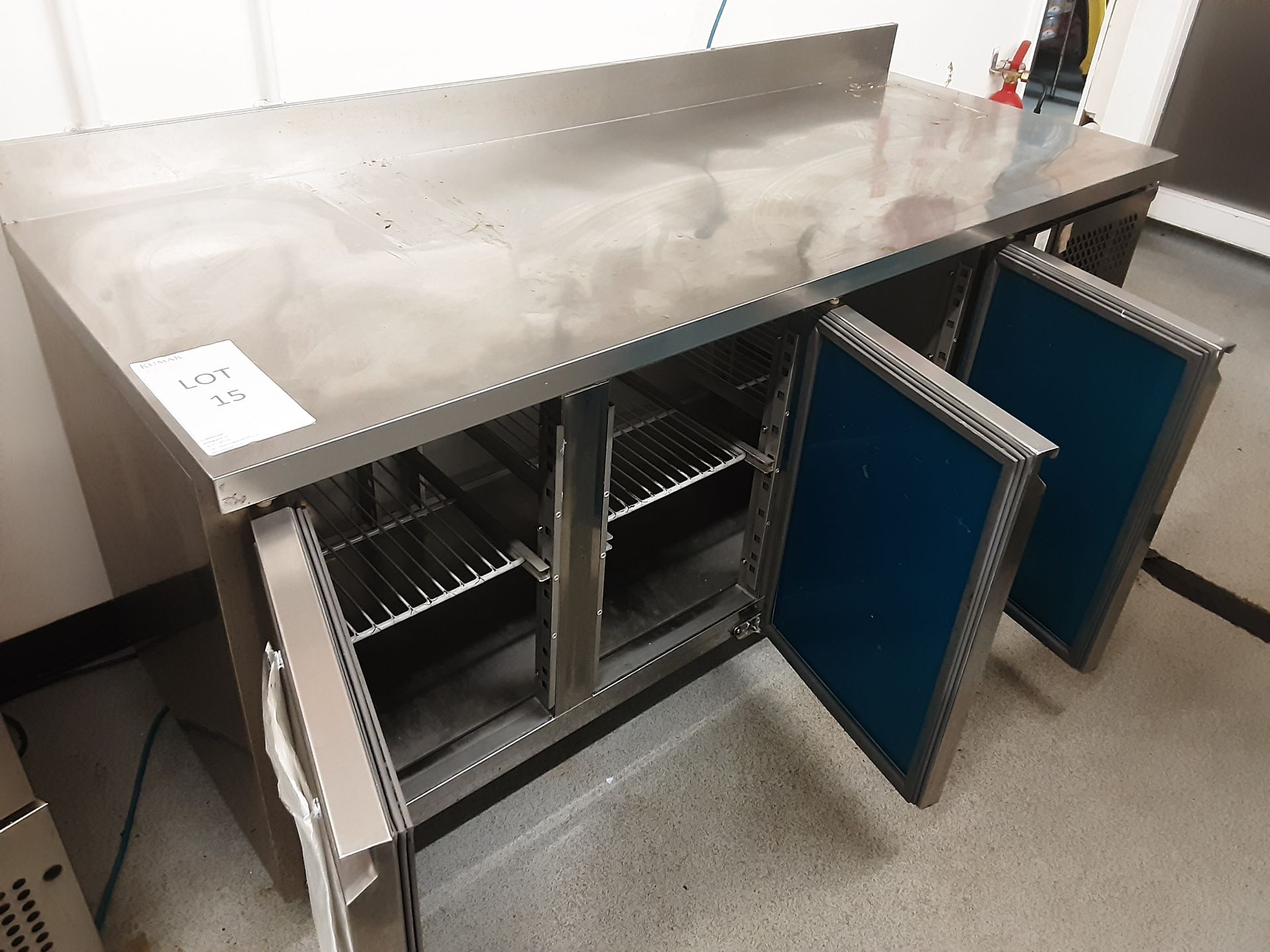 Blizzard HBC3 417 Ltr 3 Door Refrigerated Prep Counter With Upstand Serial Number 1603018GN32TO28 - Image 3 of 5