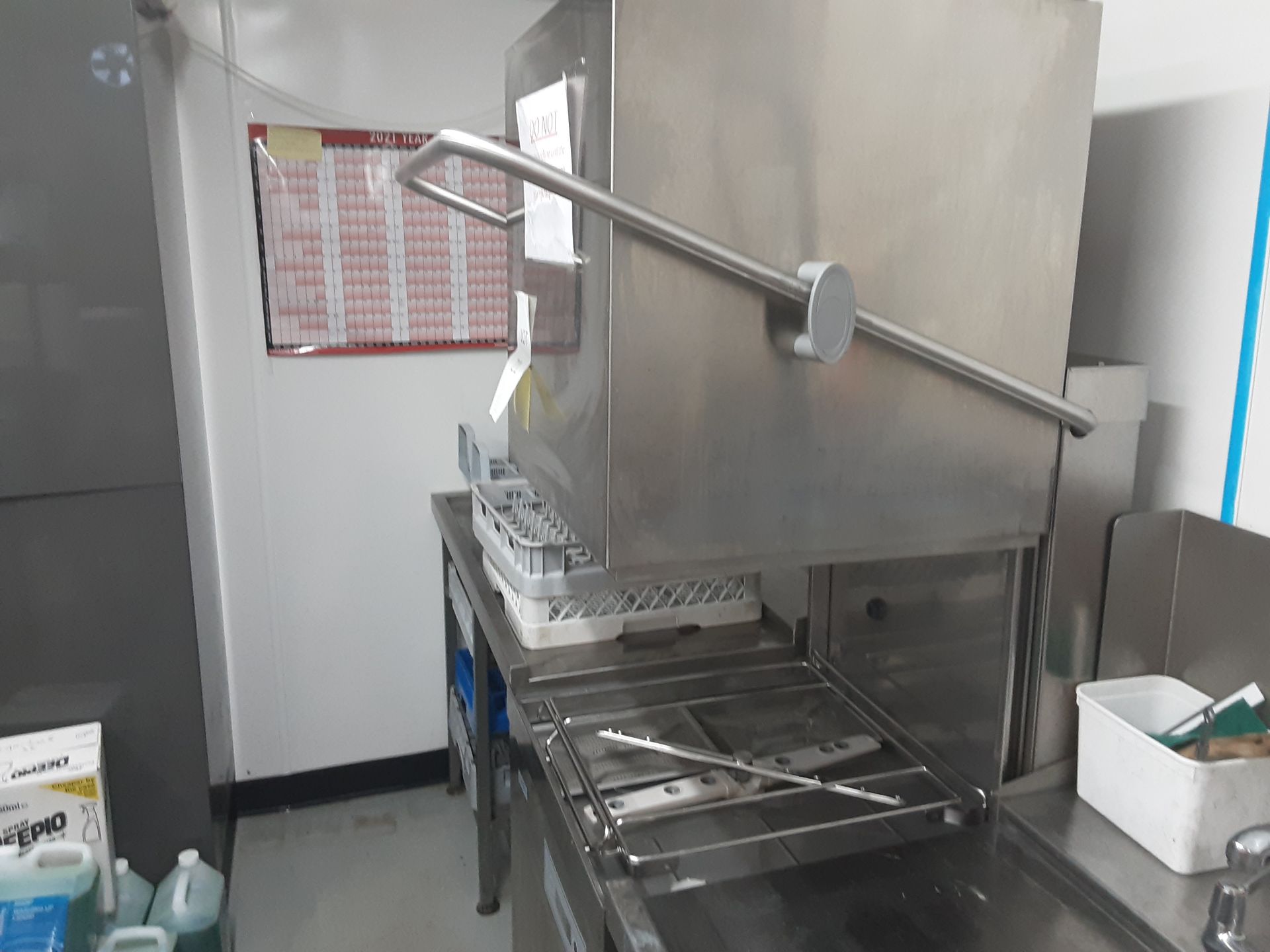 Classeq P500AWSD 500mm 18 Plate WRAS Approved Everyday Use Passthrough Dishwasher With Added - Image 4 of 5