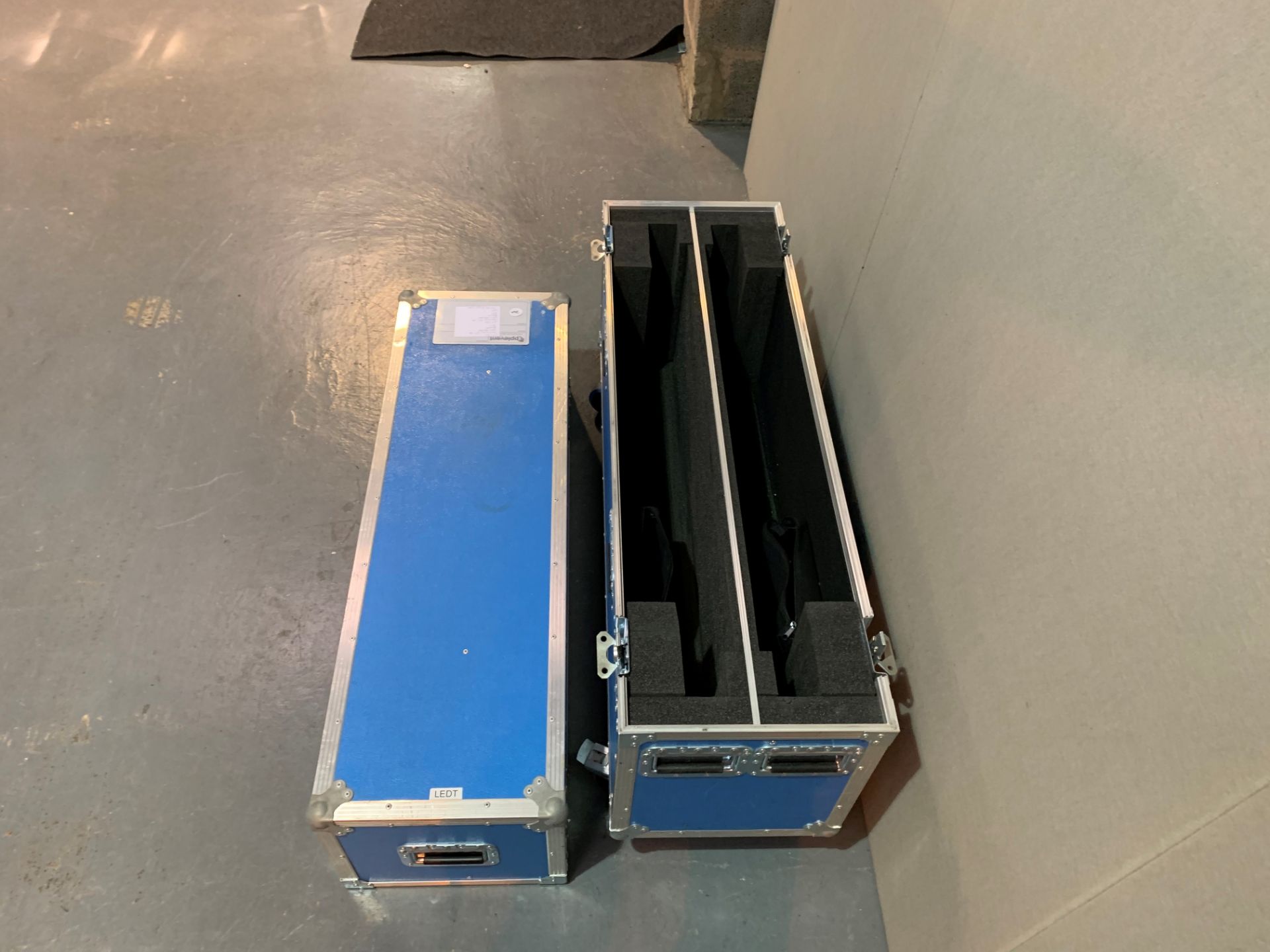 Double Flight case for Lots 23 & 24 - 1228 x 880 x 385mm - Image 2 of 2