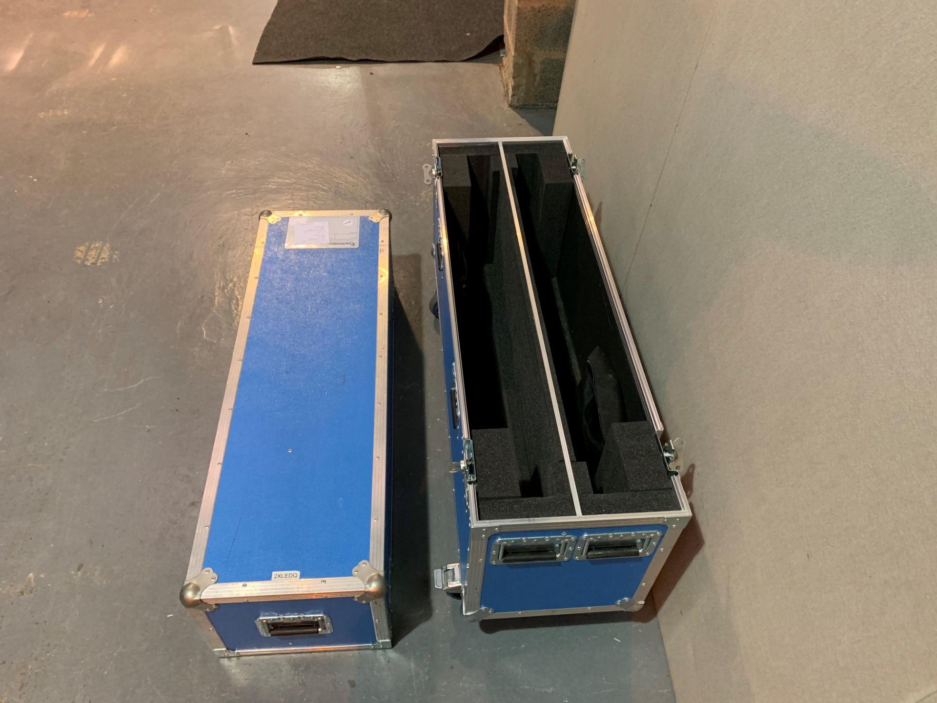 Double Flight case for Lots 42 & 43 - 1220 x 874 x 385mm - Image 2 of 2