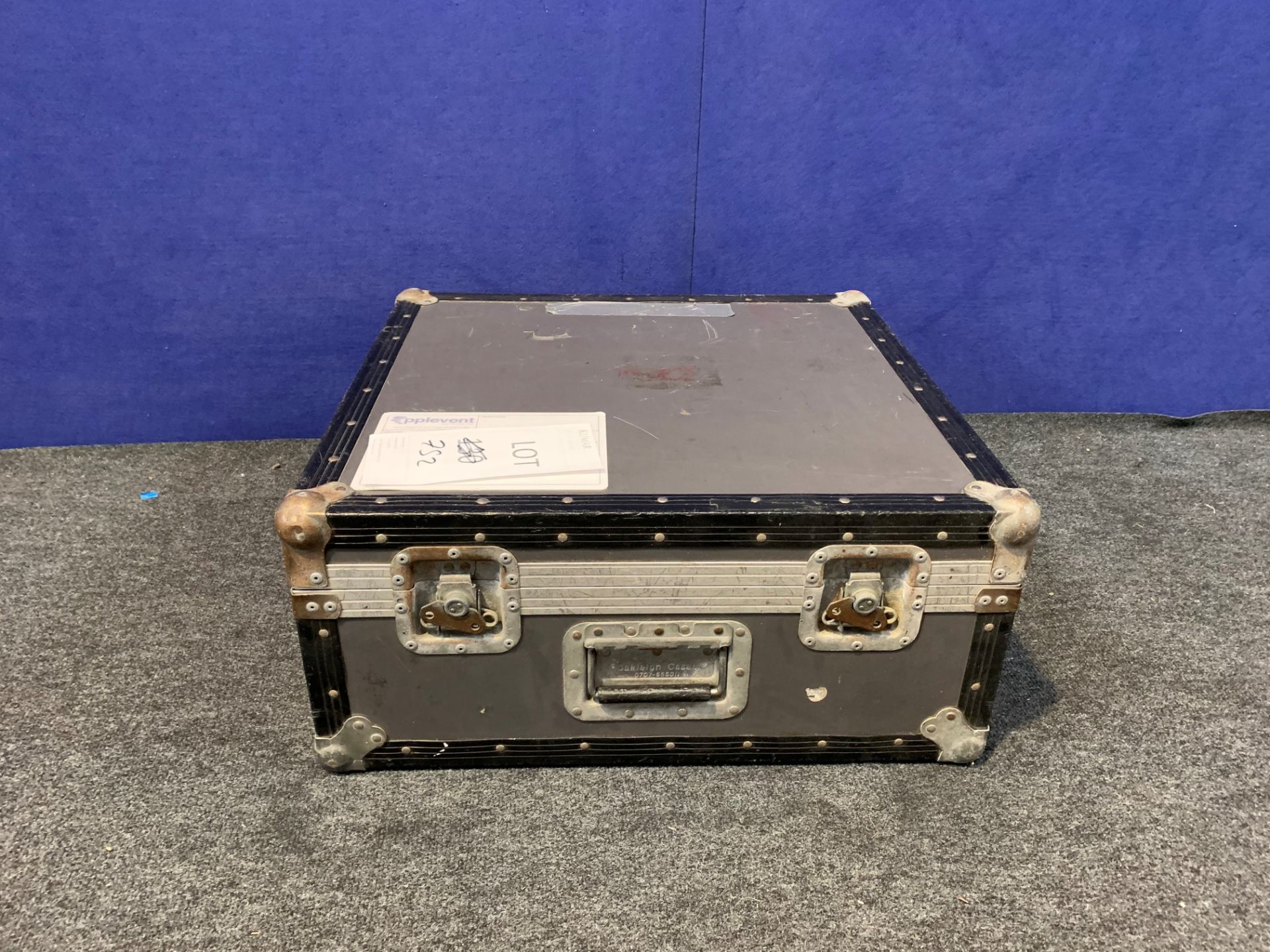 Flight Case - 610 x 570 x 270mm - Image 2 of 2