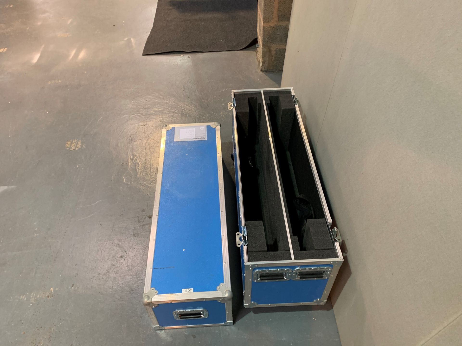 Double Flight case for Lots 25 & 26 - 1228 x 880 x 385mm - Image 2 of 2