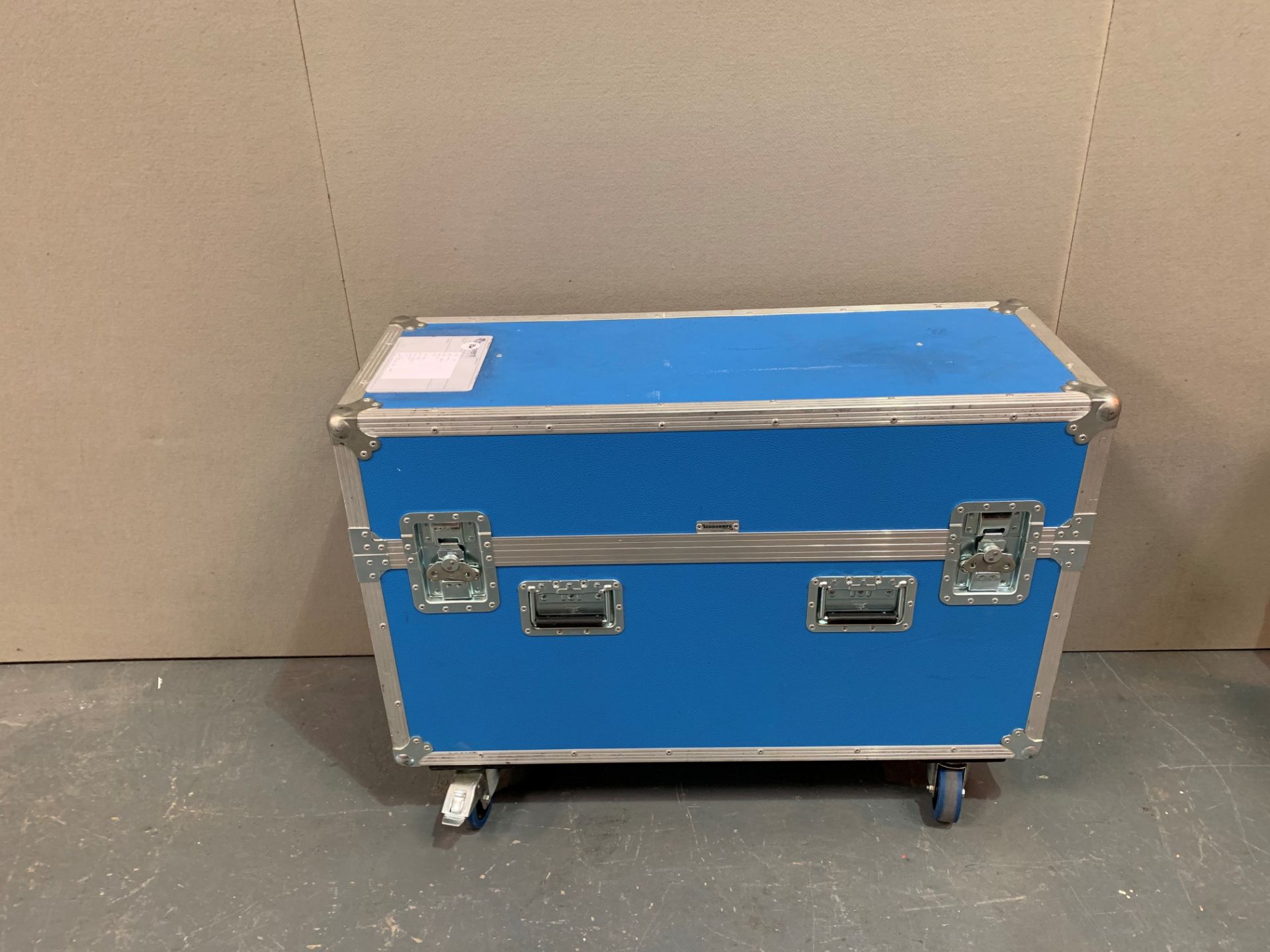 Double Flightcase for Lots 79 & 80 - 1035 x 770 x 395mm