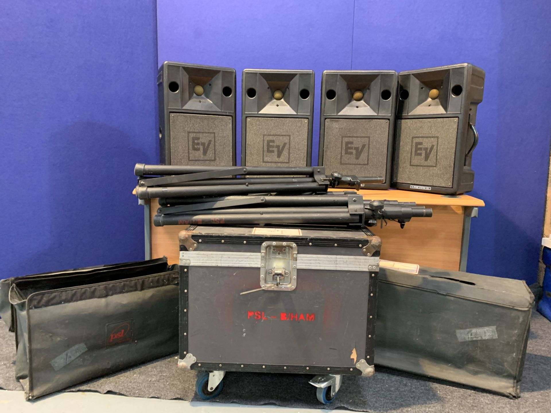 4 x EVS200 Speakers - 2 In Flightcase 2 in Bags c/w 4 Stands