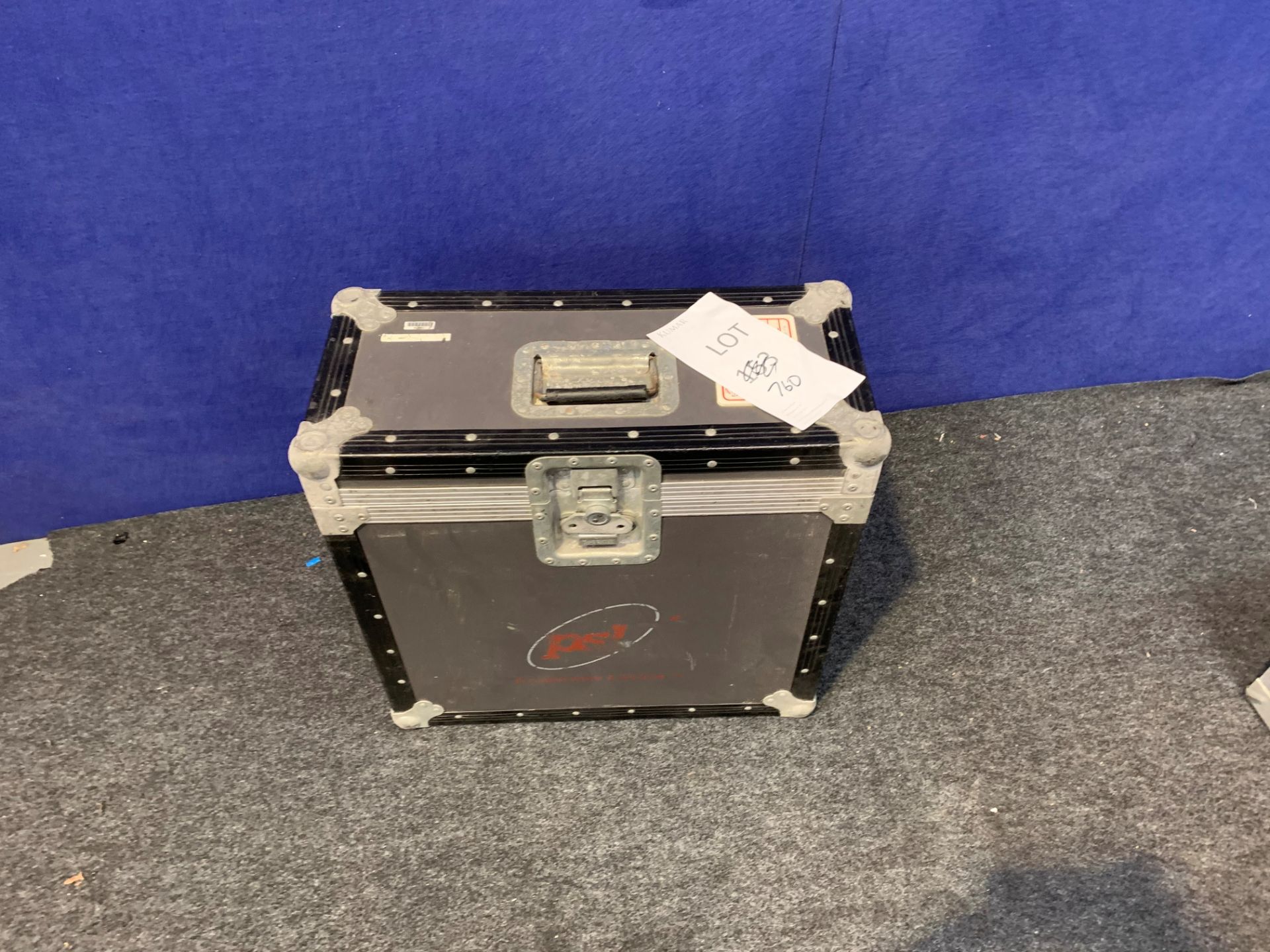 Flight Case - 545 x 535 x 245mm - Image 2 of 3