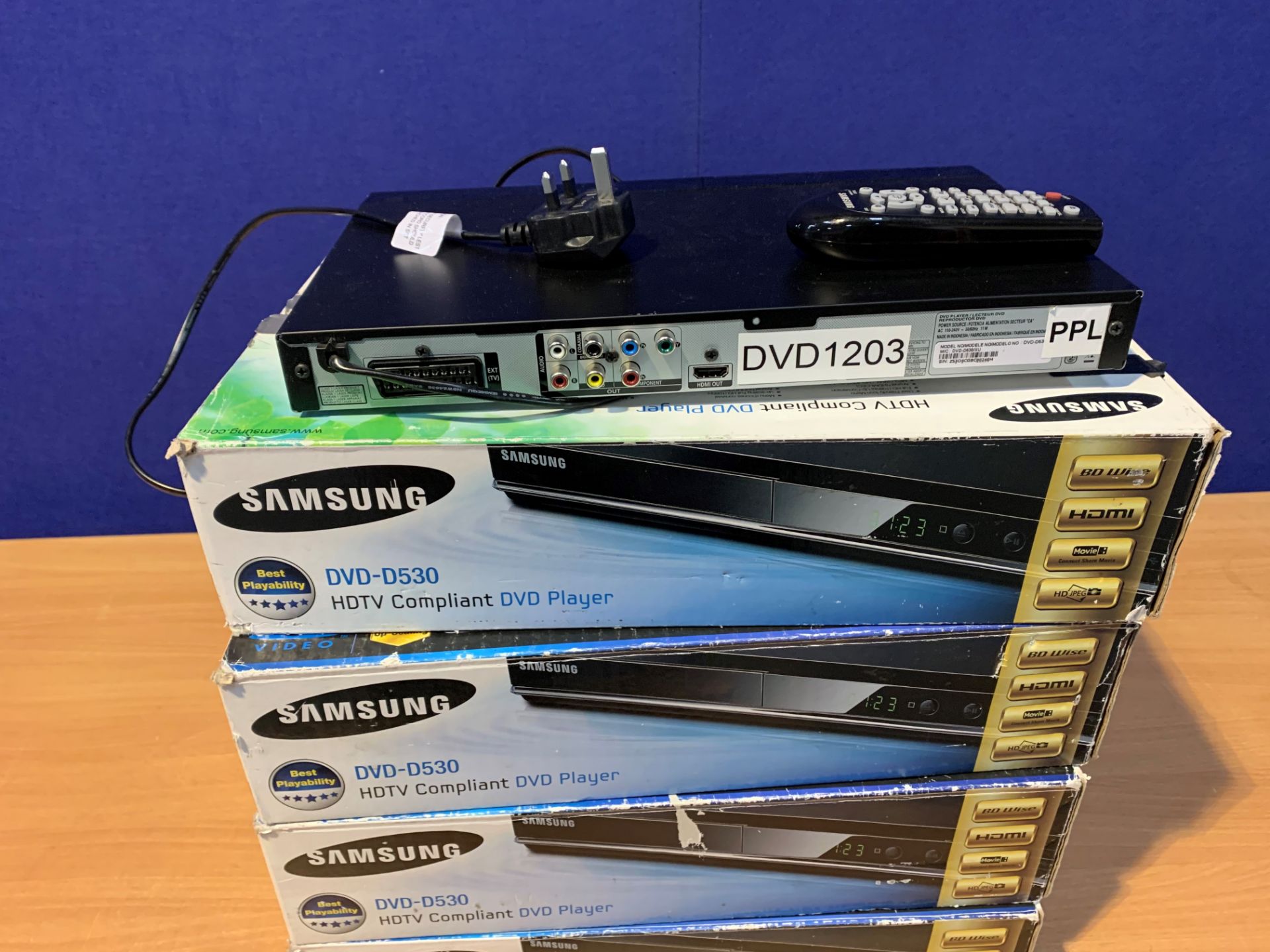 4 X Samsung D530 DVD Players - Image 3 of 3