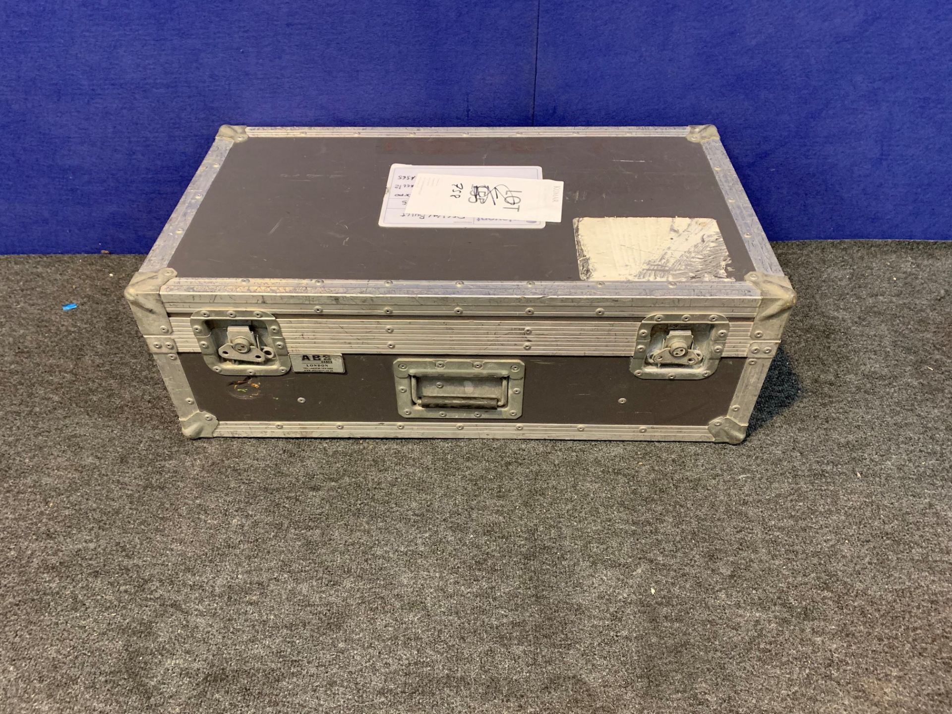 Flight Case - 760 x 430 x 260mm